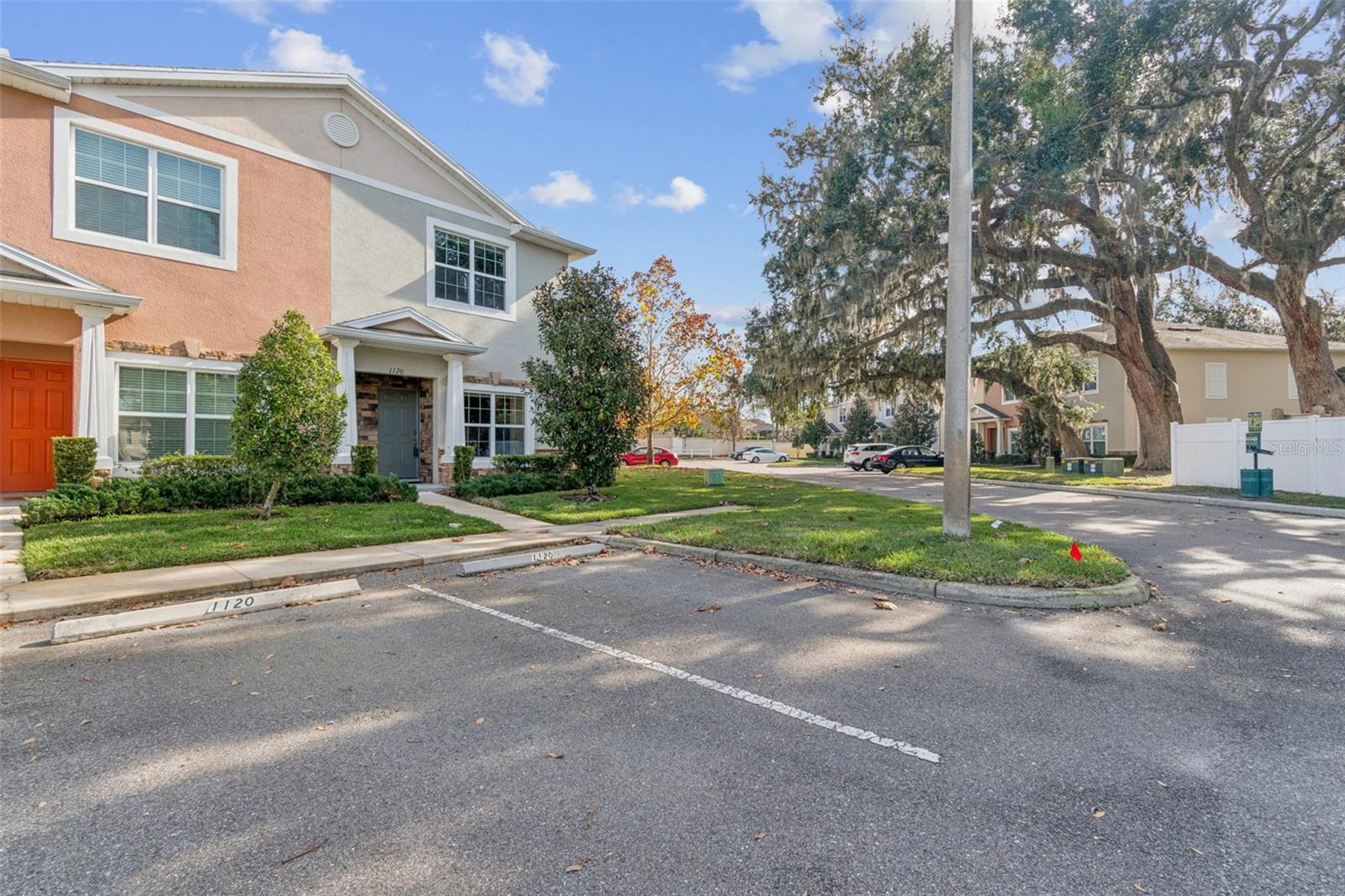 Image 3 of 94 For 1120 Hillhurst Drive