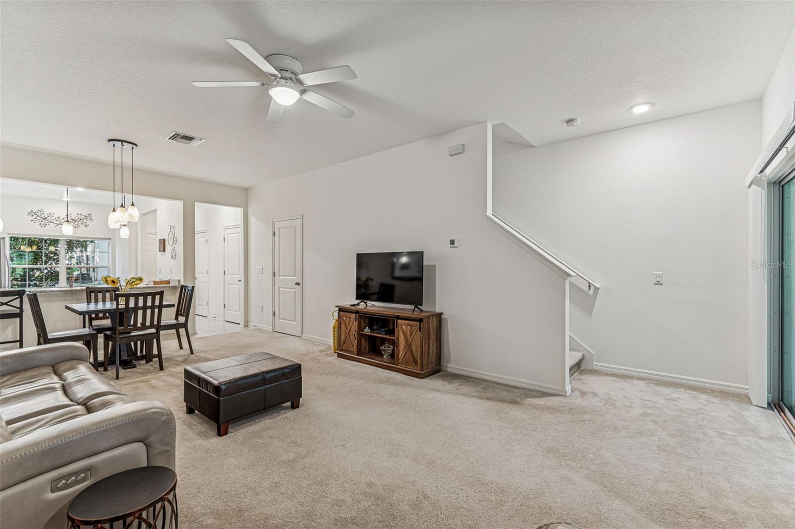 Image 30 of 94 For 1120 Hillhurst Drive