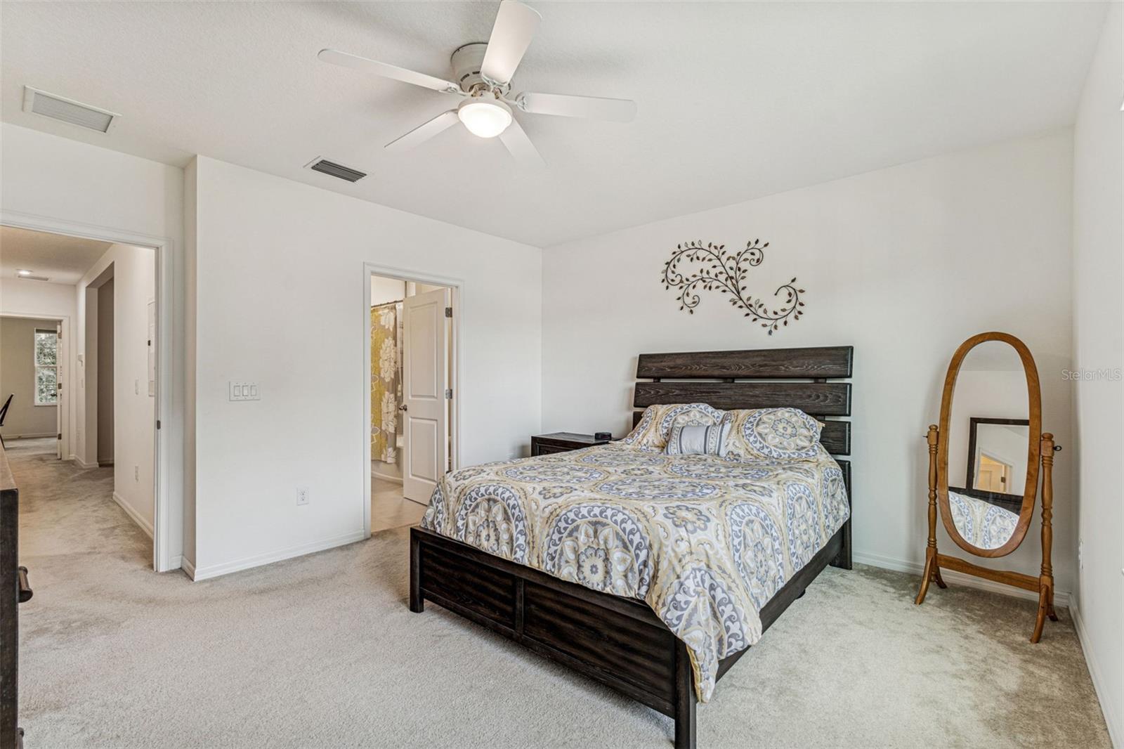 Image 35 of 94 For 1120 Hillhurst Drive