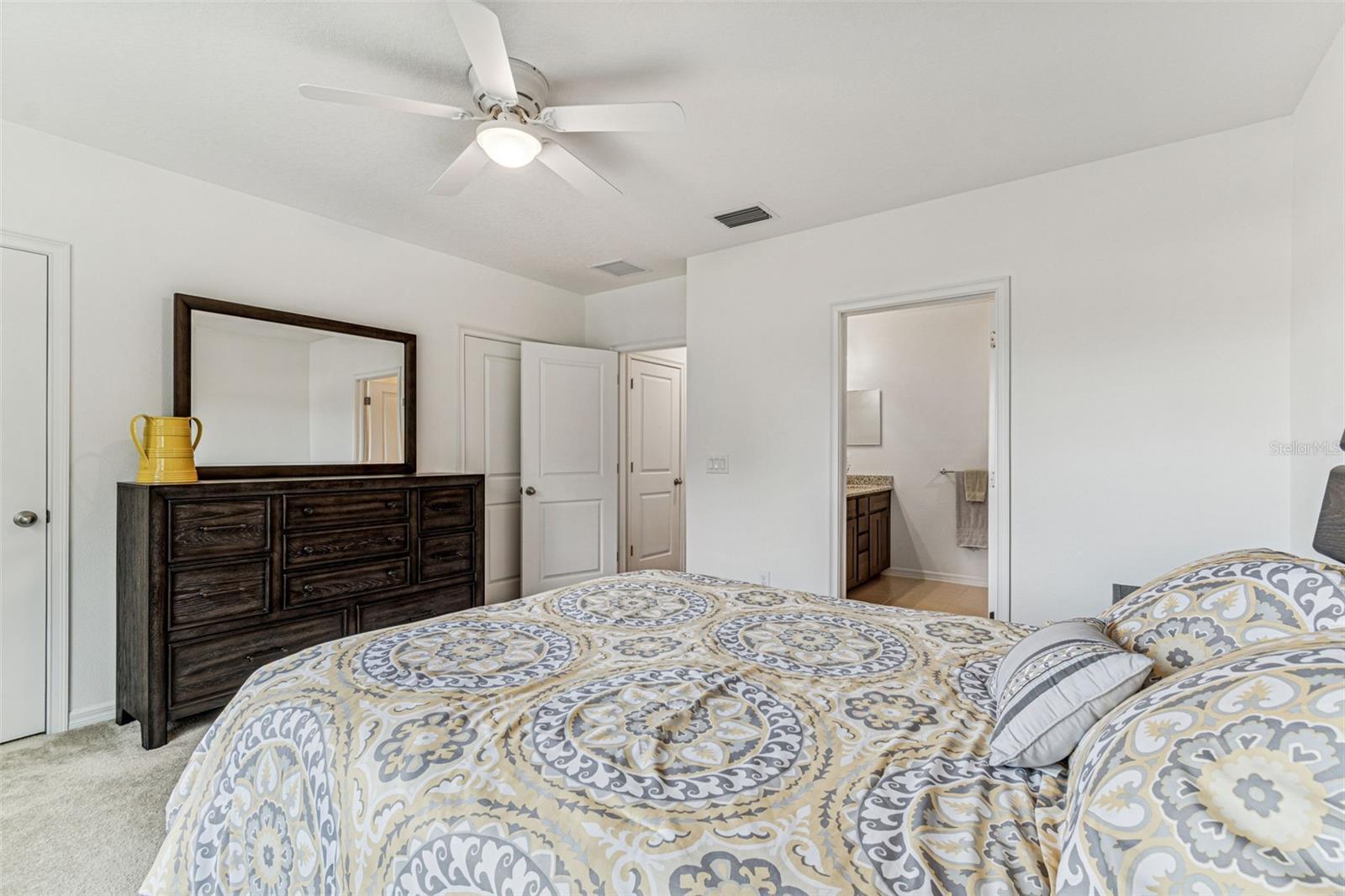 Image 36 of 94 For 1120 Hillhurst Drive