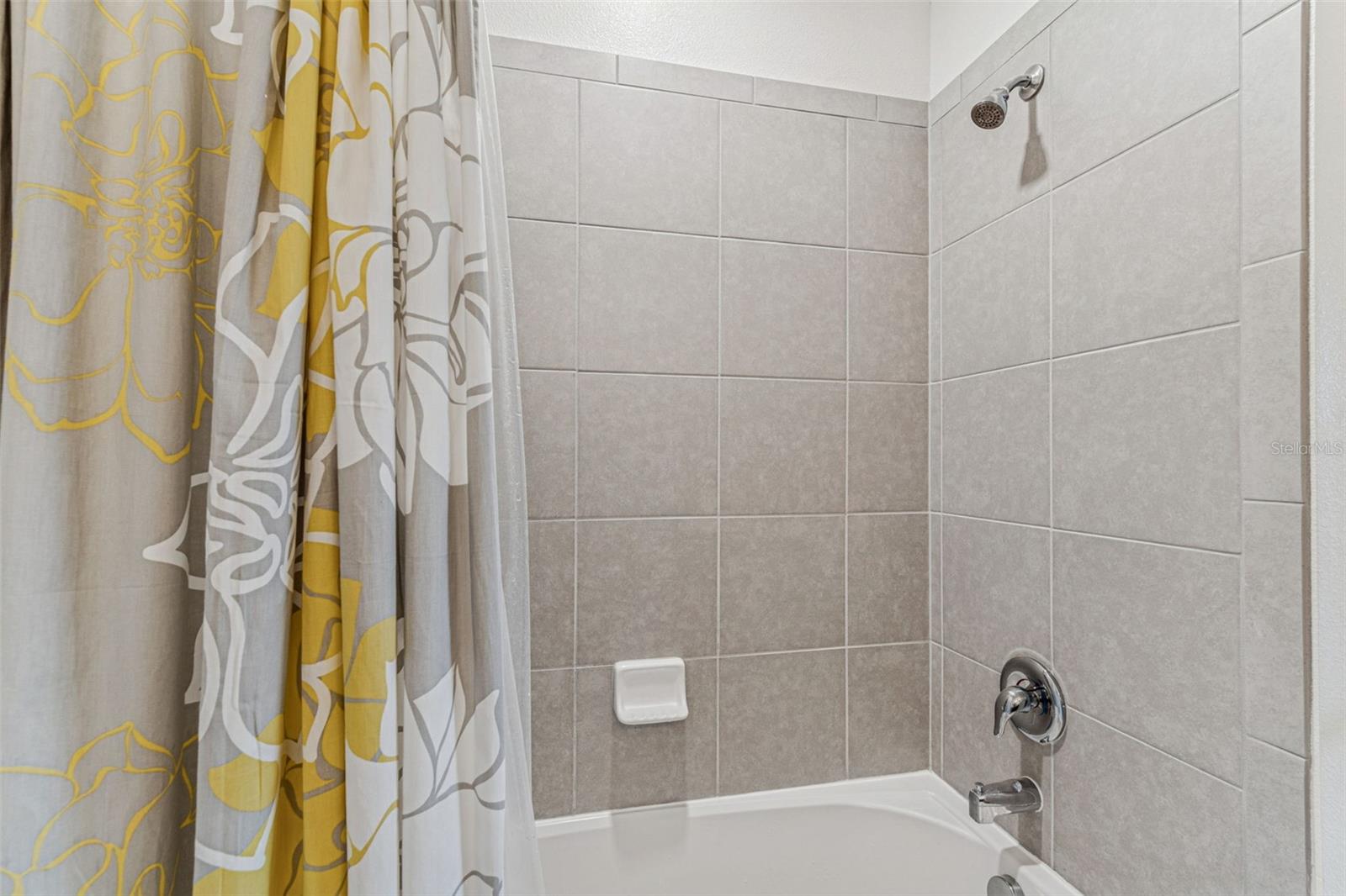 Image 41 of 94 For 1120 Hillhurst Drive