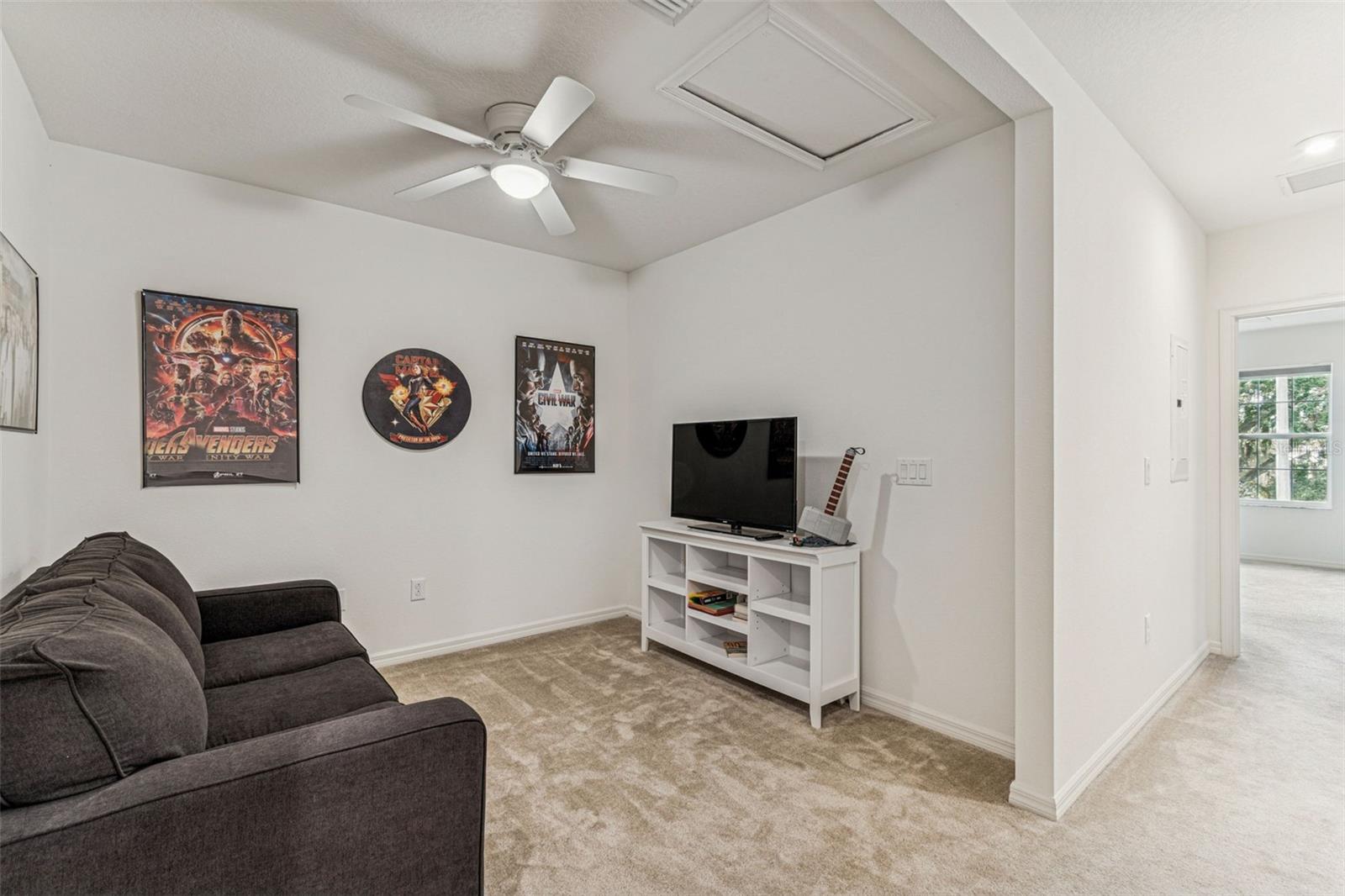 Image 44 of 94 For 1120 Hillhurst Drive