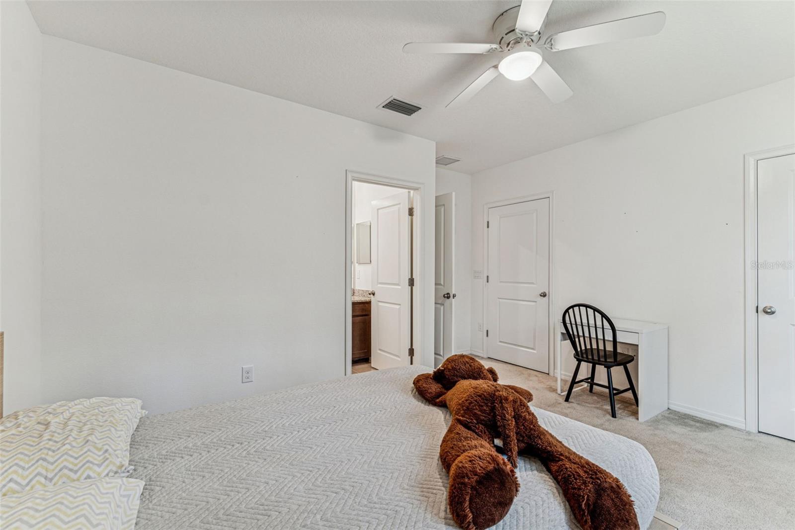 Image 52 of 94 For 1120 Hillhurst Drive