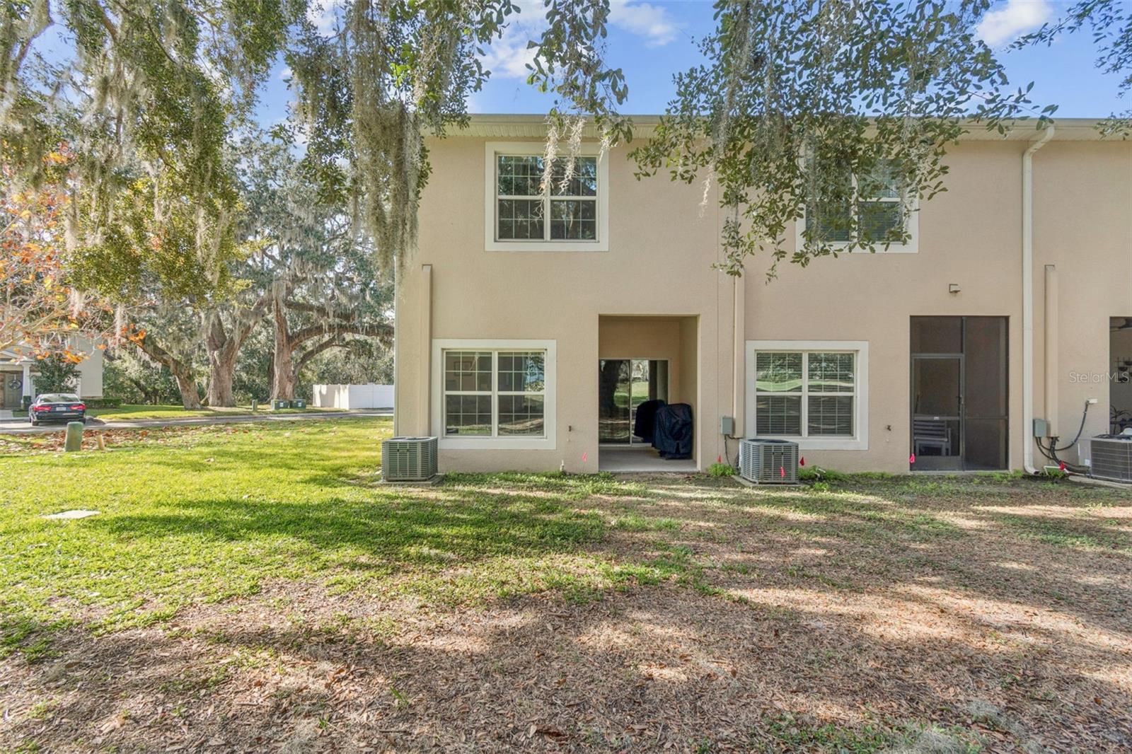 Image 60 of 94 For 1120 Hillhurst Drive