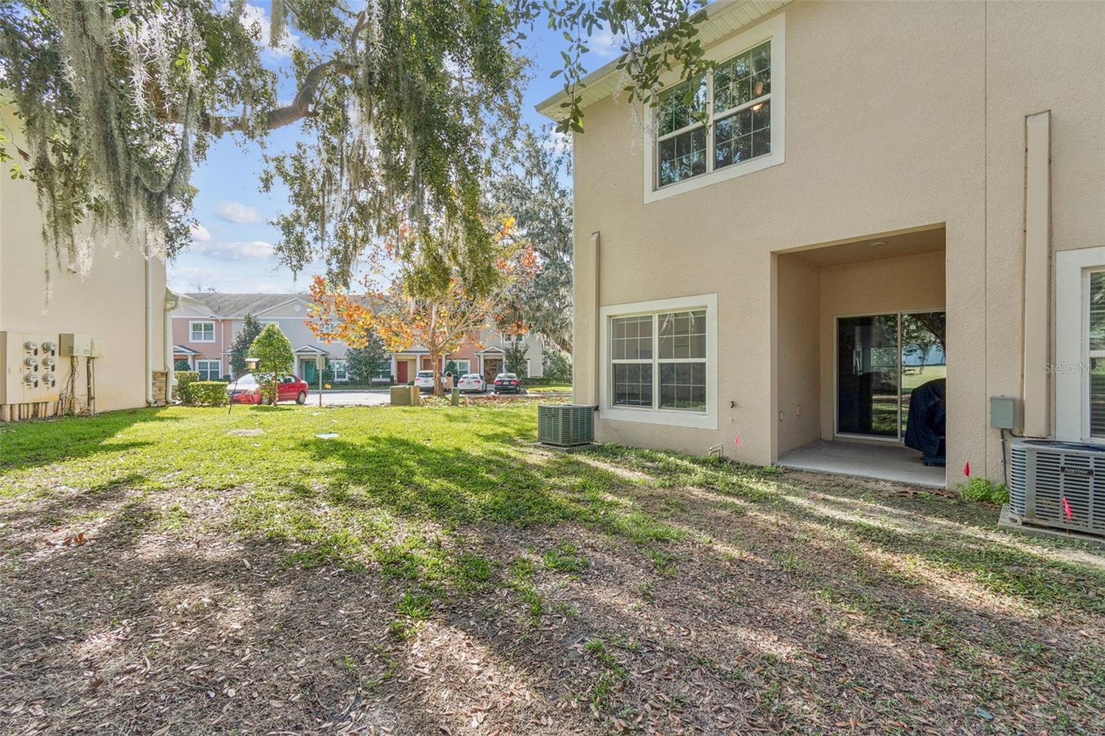 Image 61 of 94 For 1120 Hillhurst Drive