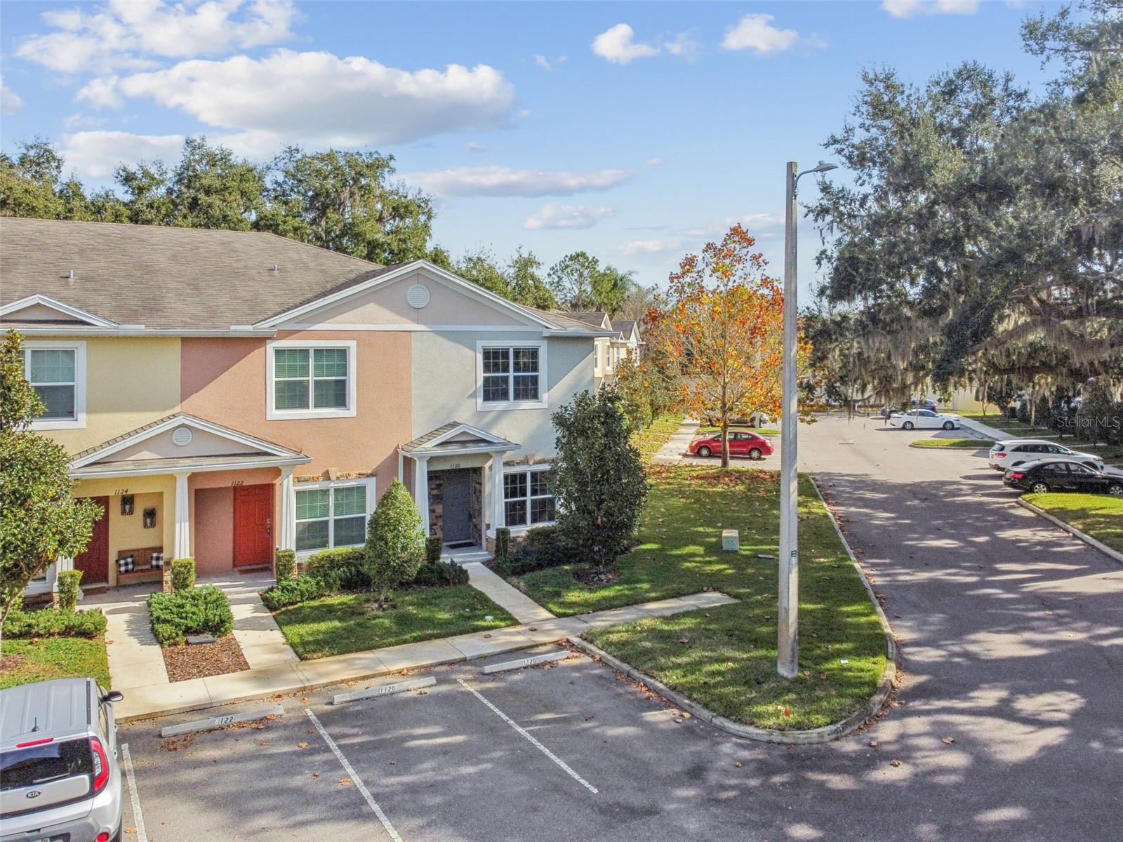 Image 77 of 94 For 1120 Hillhurst Drive