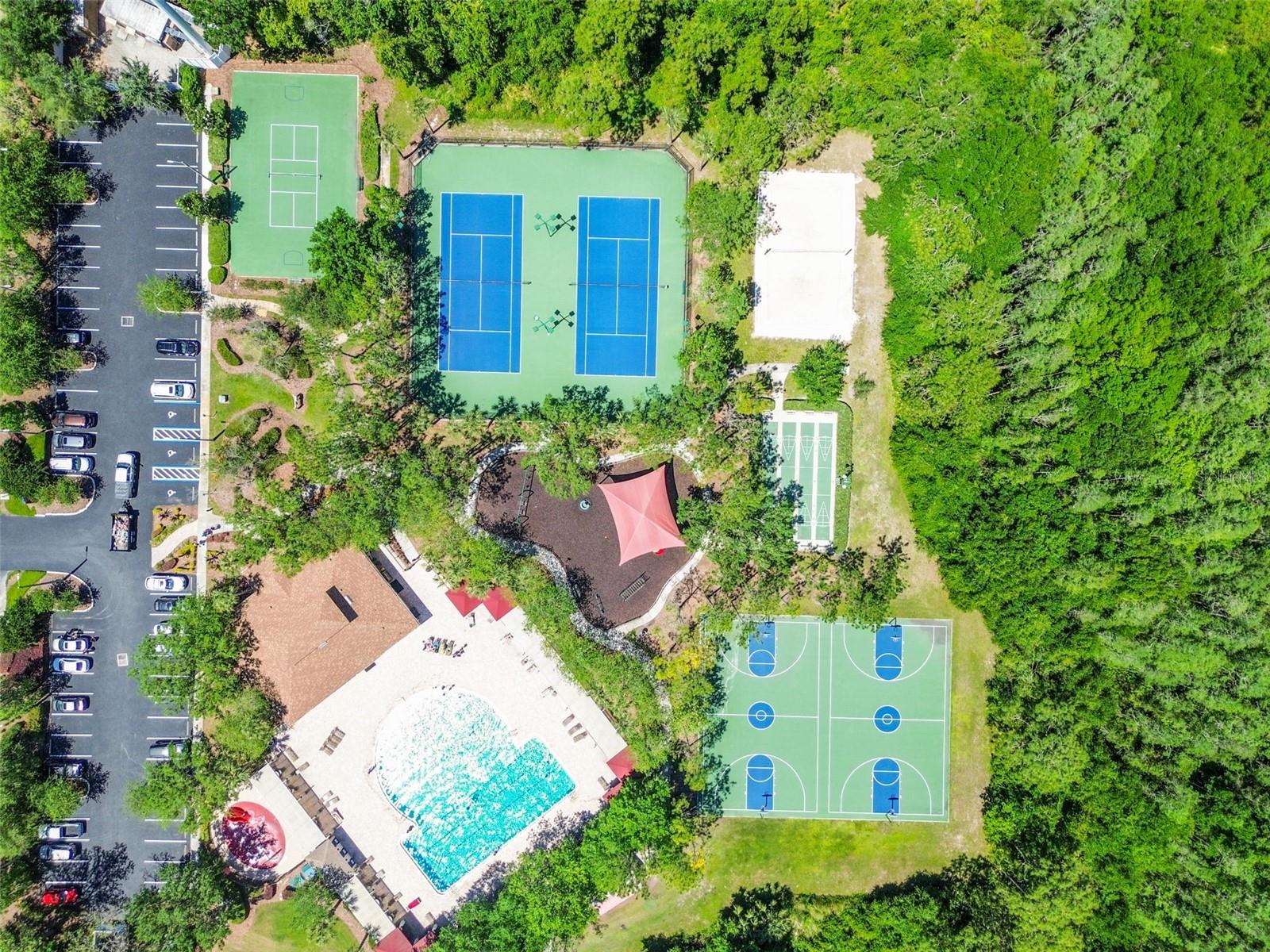 Image 86 of 94 For 1120 Hillhurst Drive