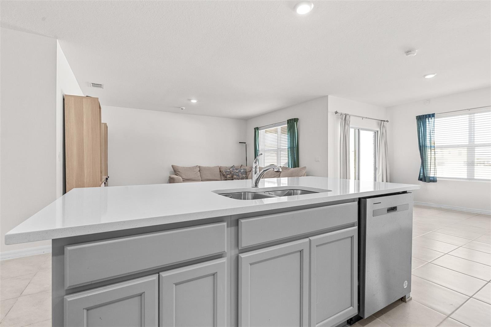 Image 15 of 47 For 3821 Diving Dove Lane