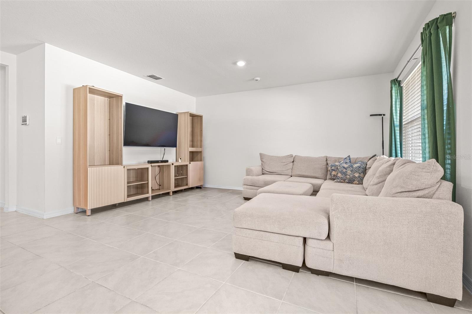 Image 17 of 47 For 3821 Diving Dove Lane