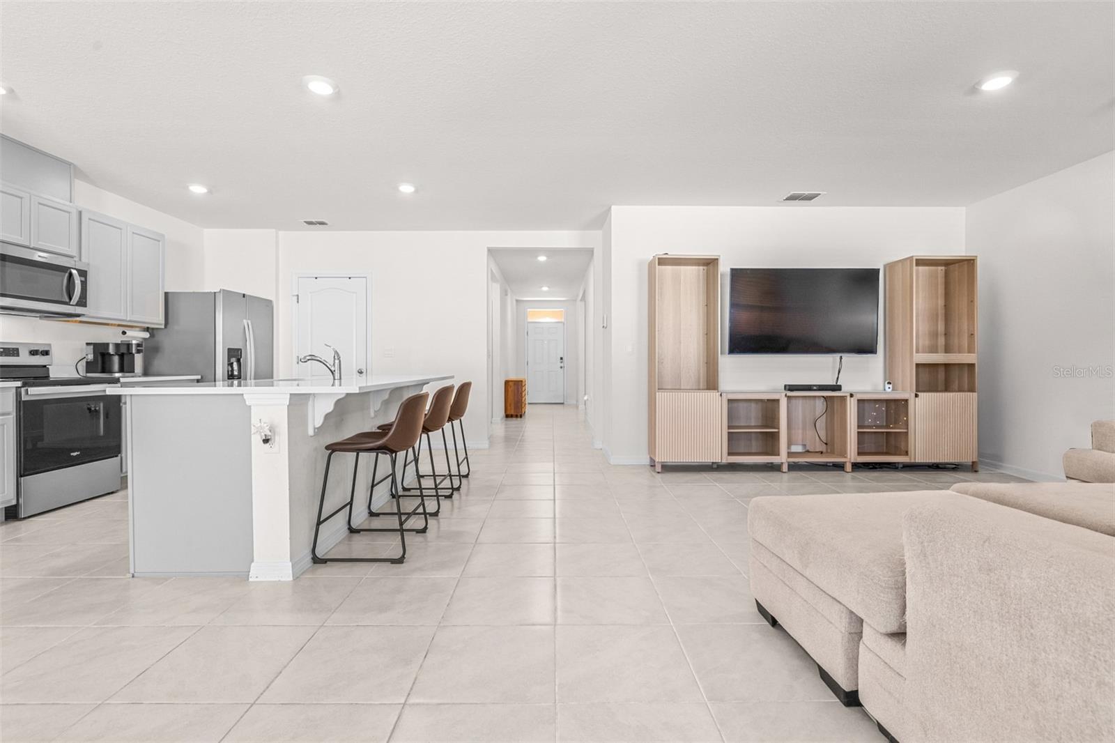 Image 19 of 47 For 3821 Diving Dove Lane