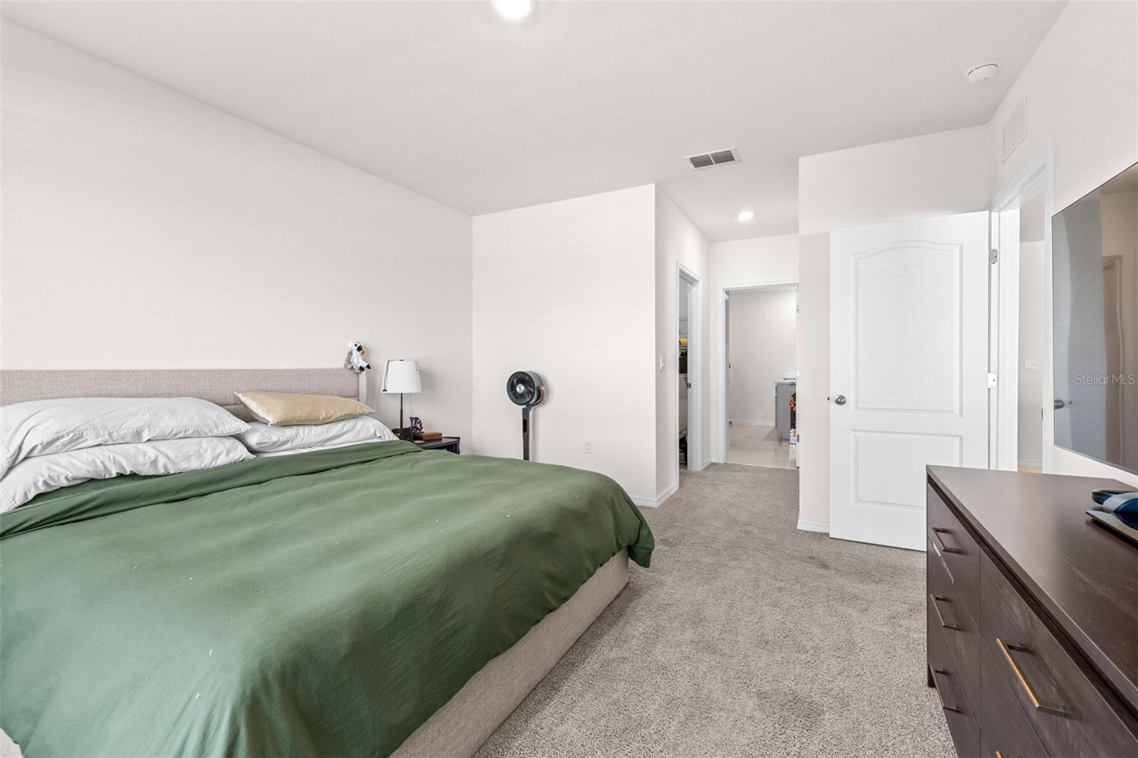 Image 22 of 47 For 3821 Diving Dove Lane