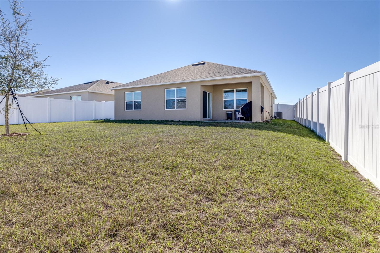 Image 33 of 47 For 3821 Diving Dove Lane