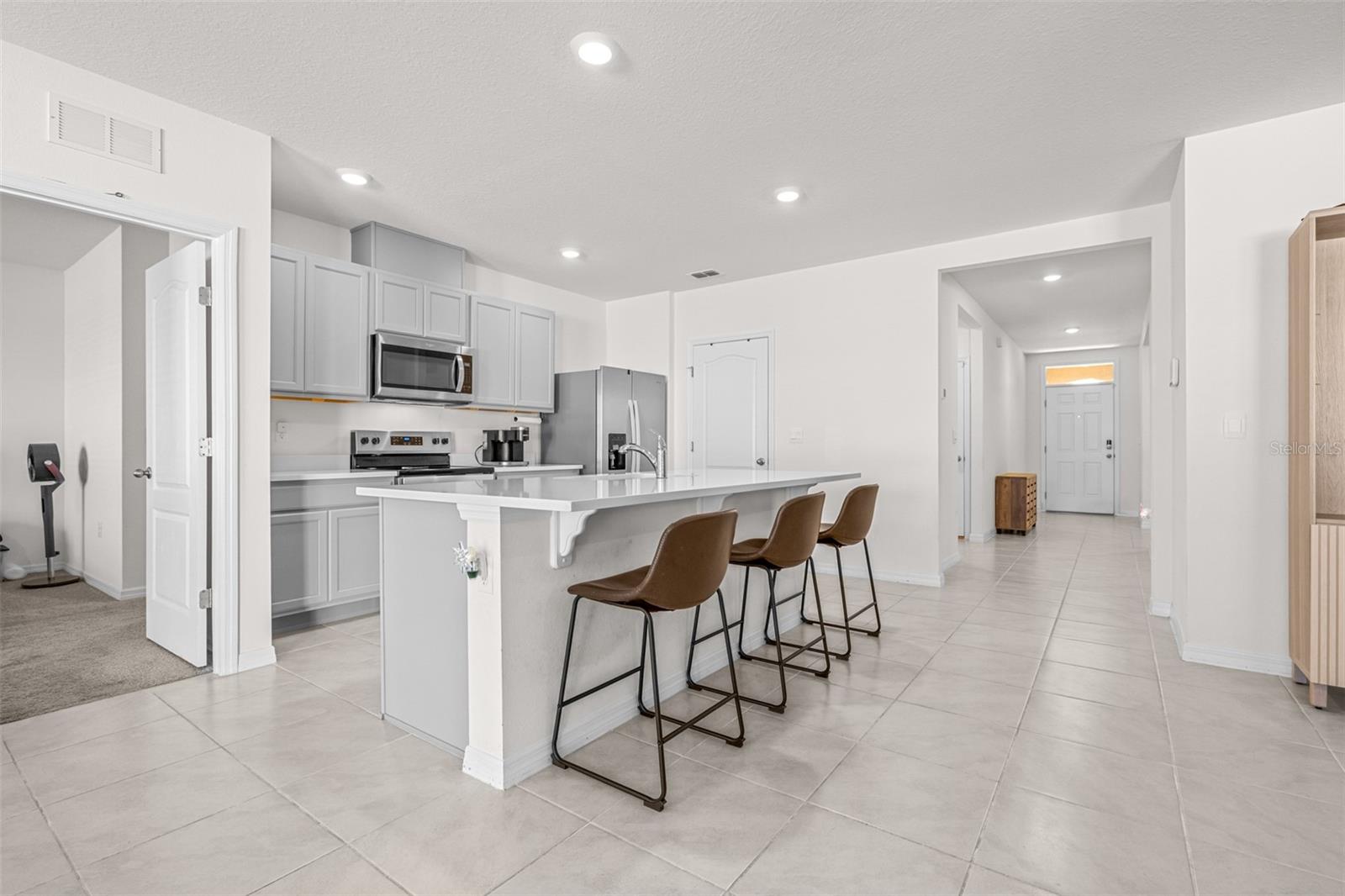 Image 8 of 47 For 3821 Diving Dove Lane