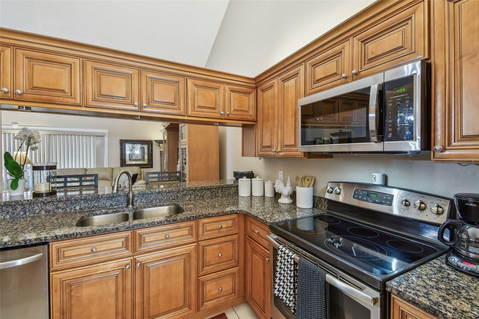 Image 14 of 56 For 1801 Lake Road 20g