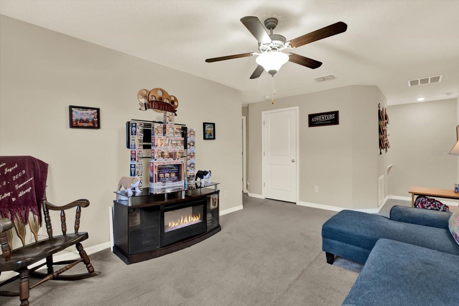 Image 15 of 41 For 16936 Red Brick Lane