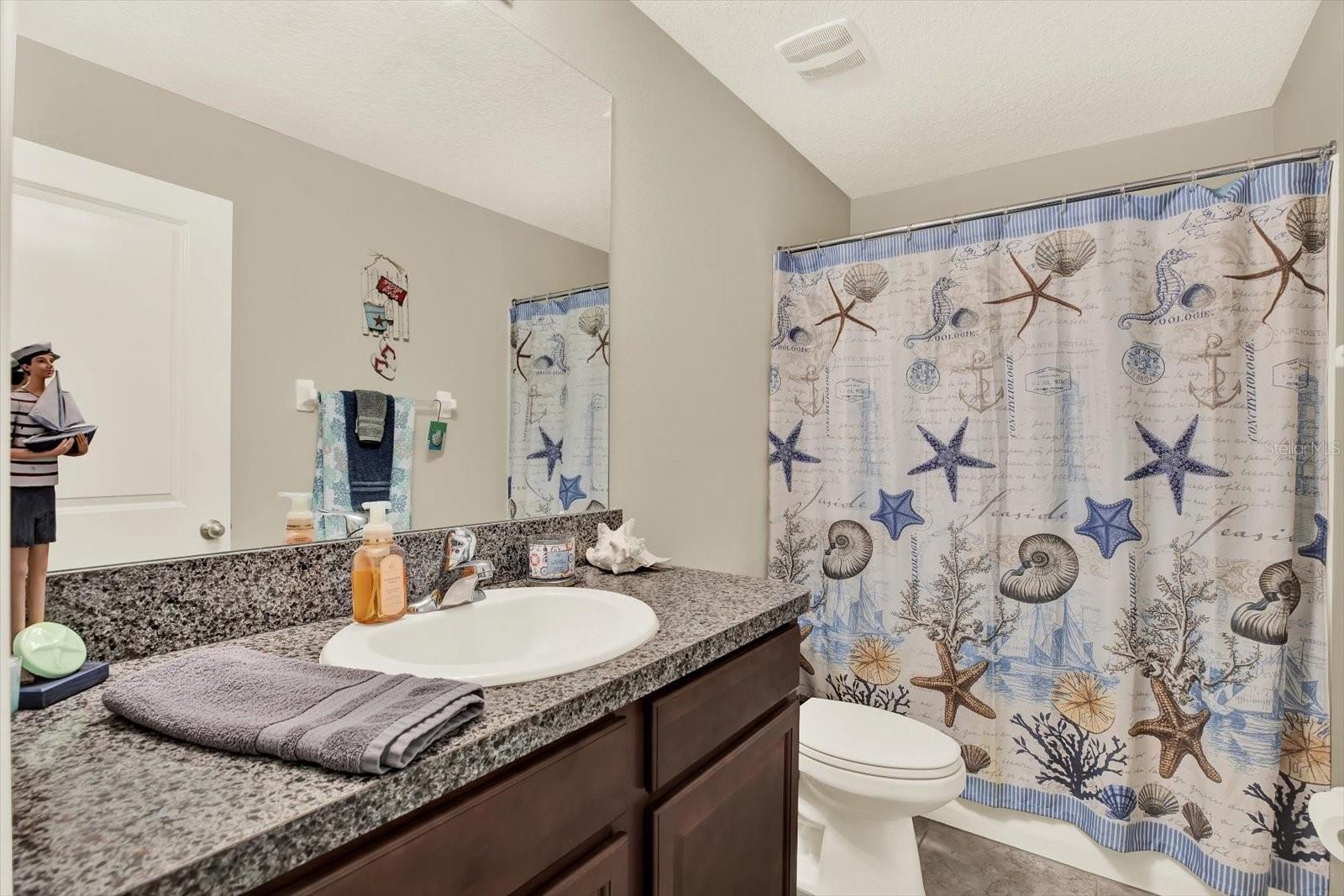 Image 23 of 41 For 16936 Red Brick Lane