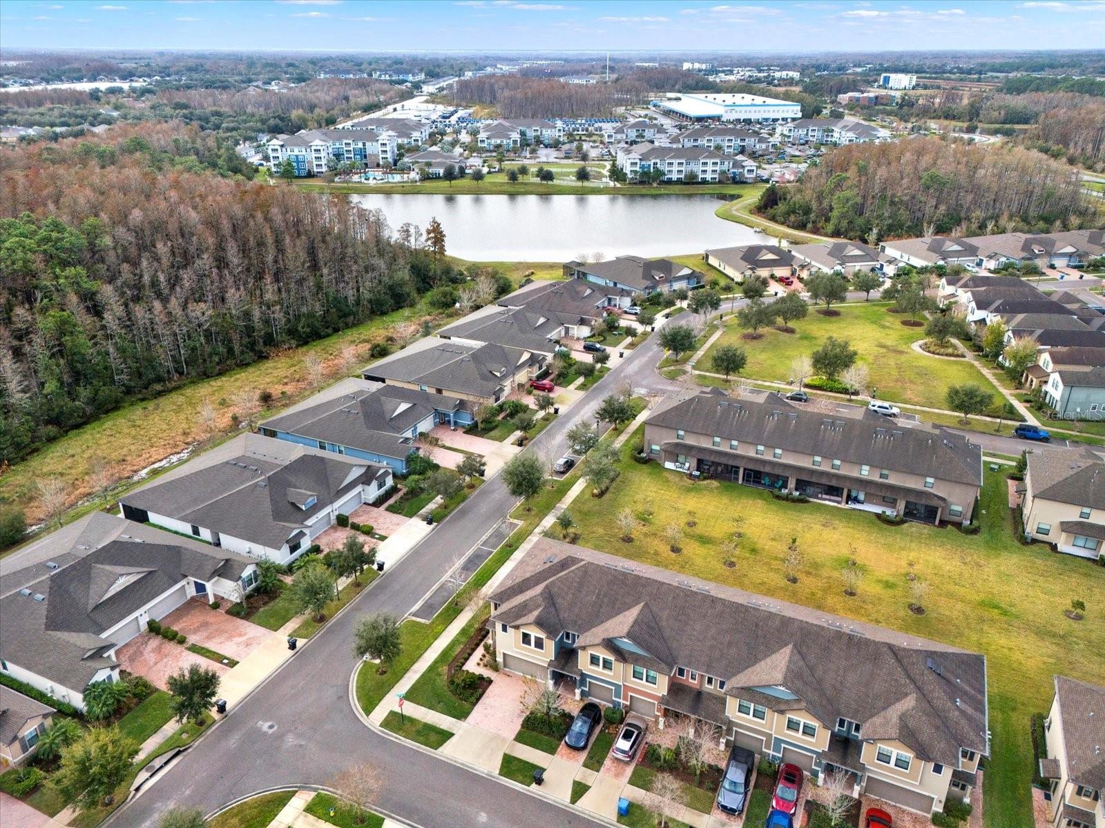 Image 32 of 41 For 16936 Red Brick Lane