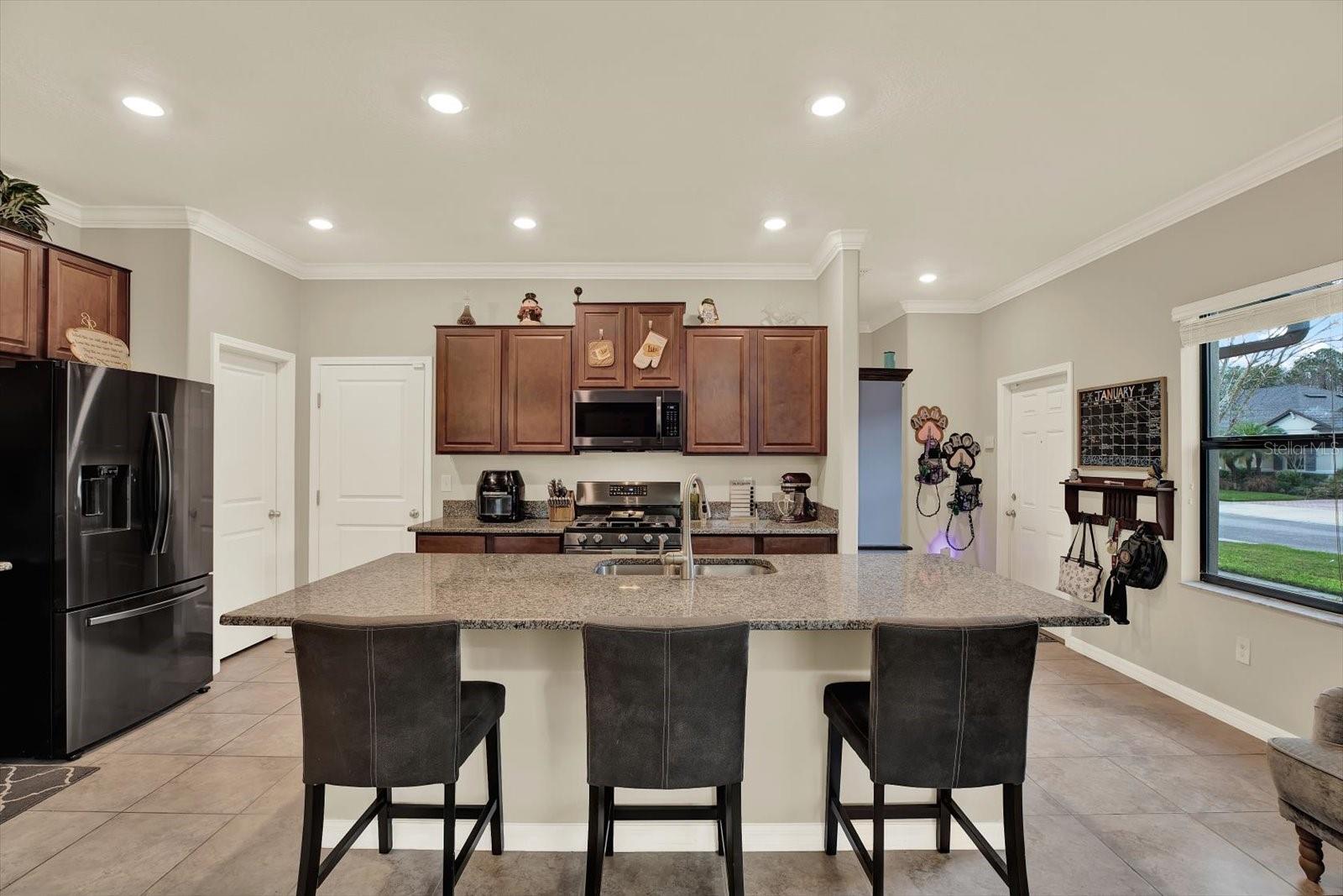 Image 5 of 41 For 16936 Red Brick Lane