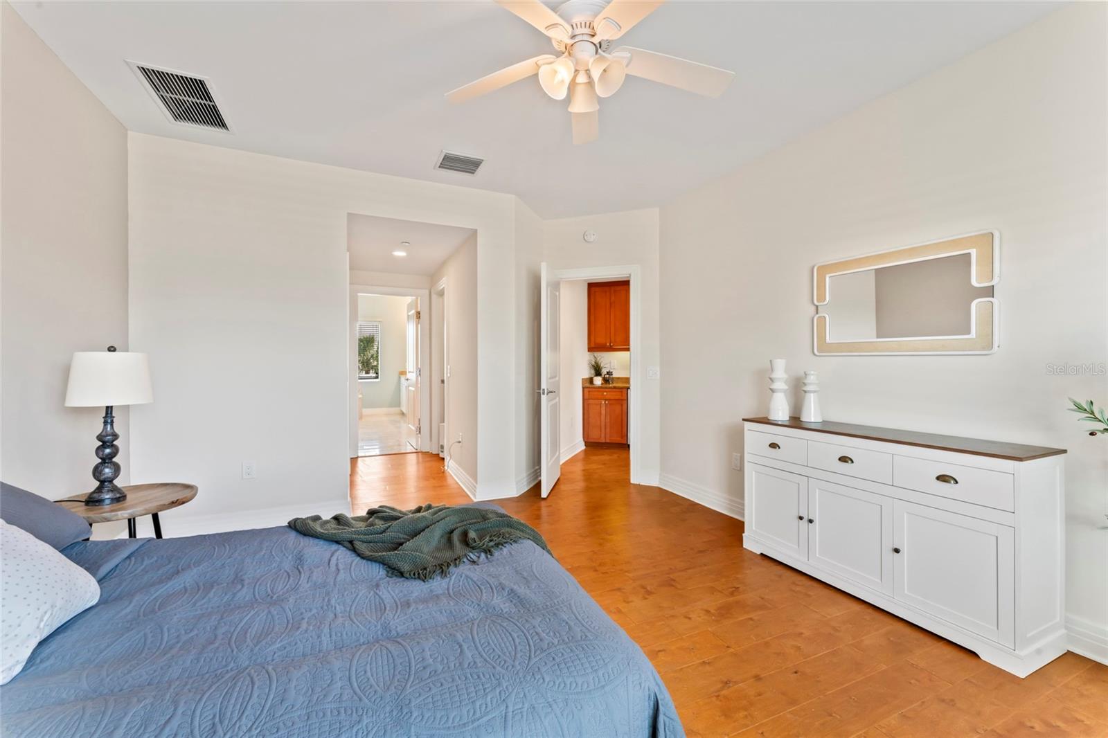 Image 12 of 55 For 1325 Snell Isle Boulevard Ne 110