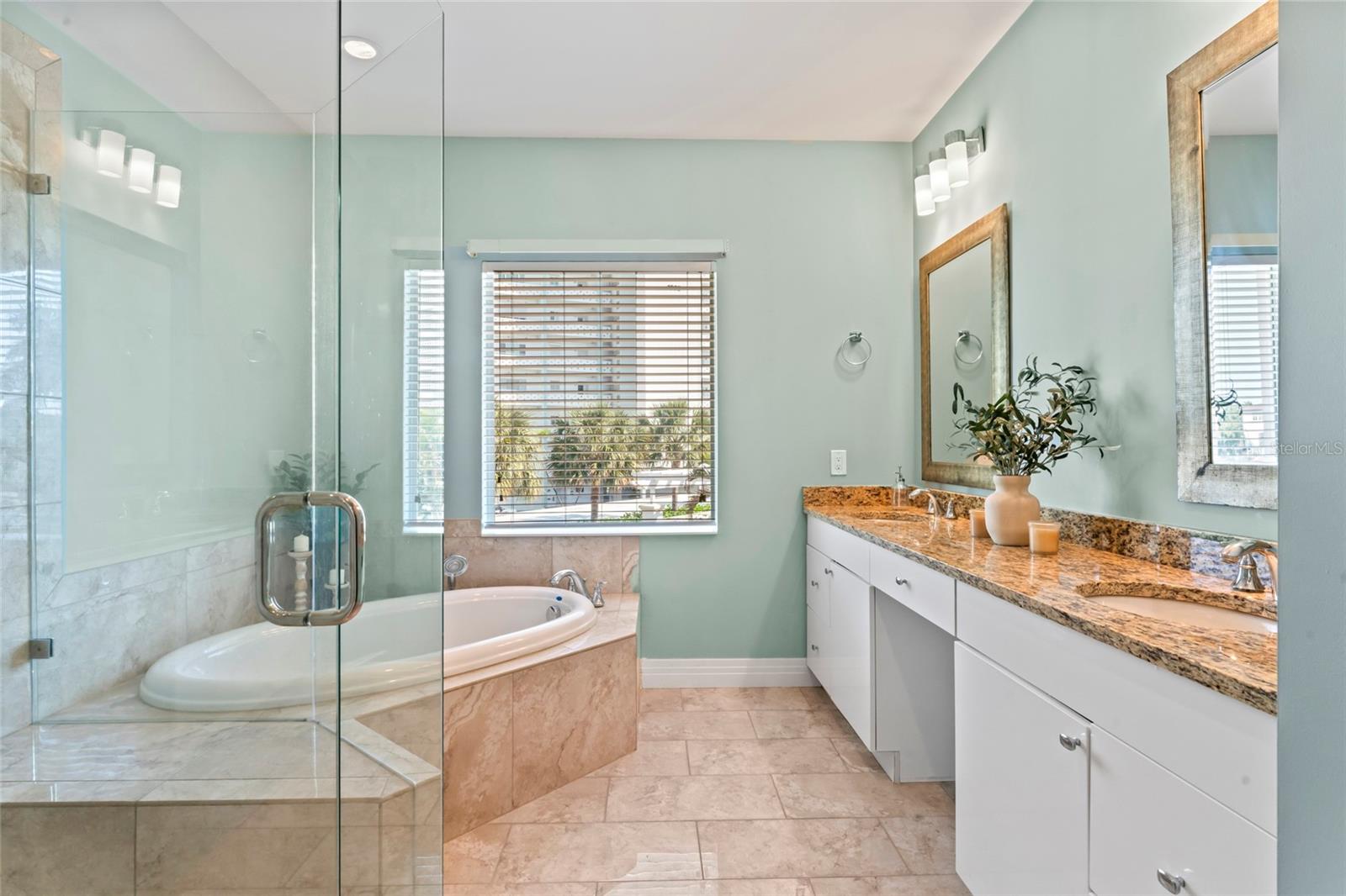 Image 14 of 55 For 1325 Snell Isle Boulevard Ne 110