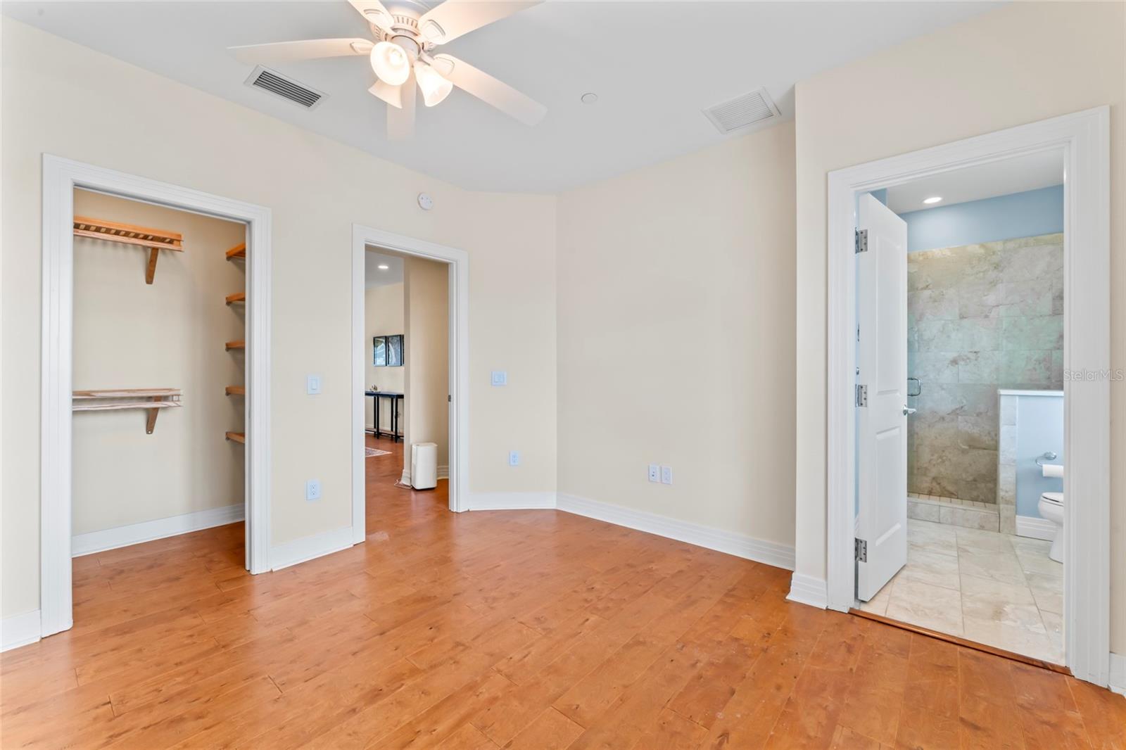 Image 19 of 55 For 1325 Snell Isle Boulevard Ne 110