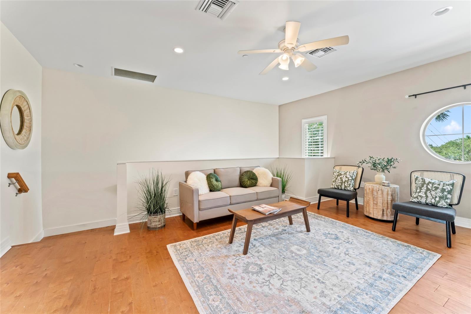 Image 3 of 55 For 1325 Snell Isle Boulevard Ne 110