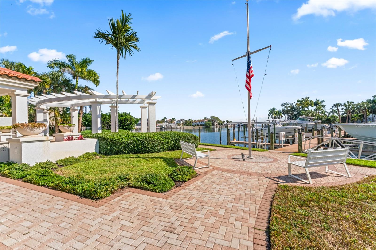 Image 30 of 55 For 1325 Snell Isle Boulevard Ne 110