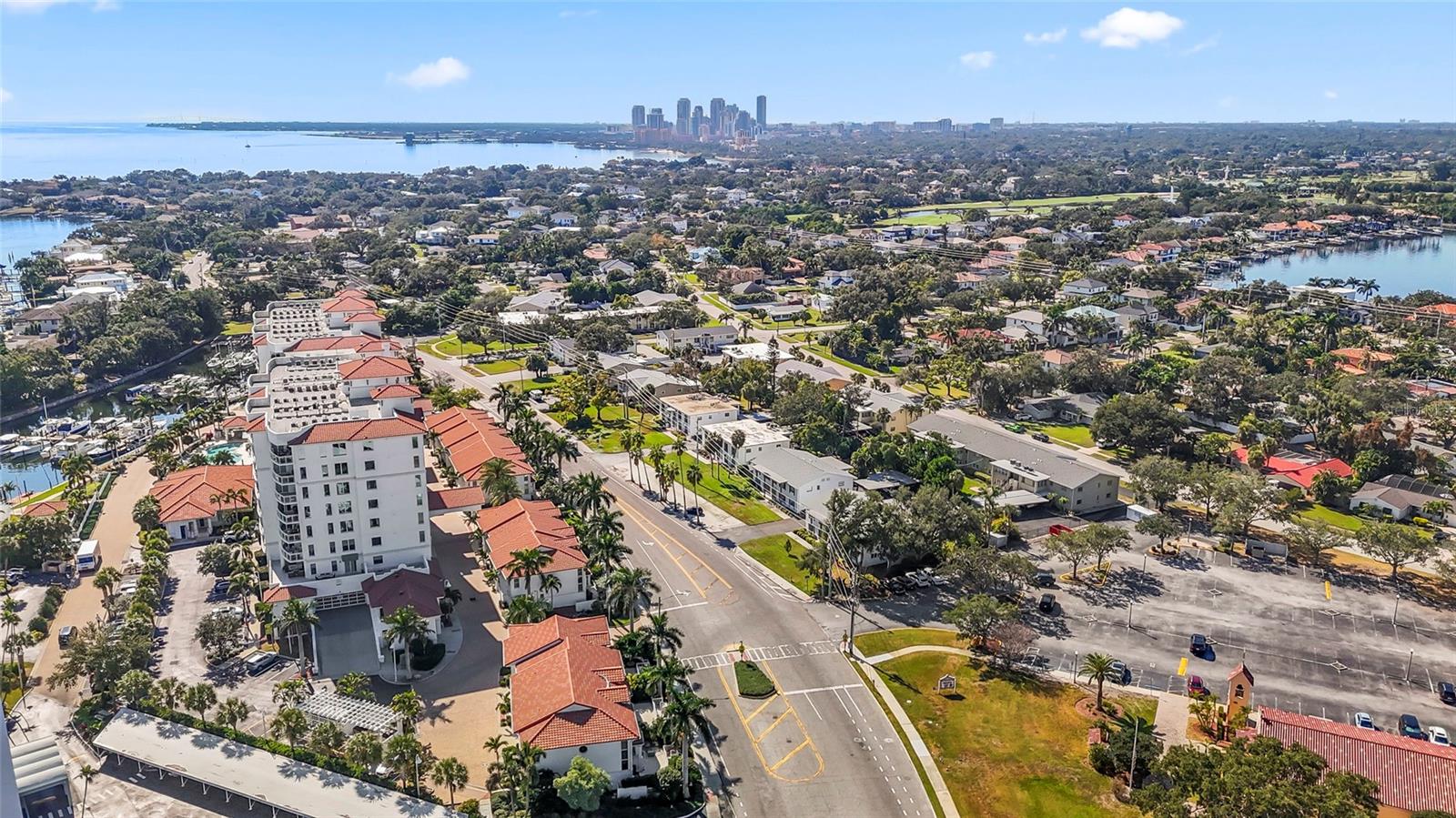 Image 45 of 55 For 1325 Snell Isle Boulevard Ne 110