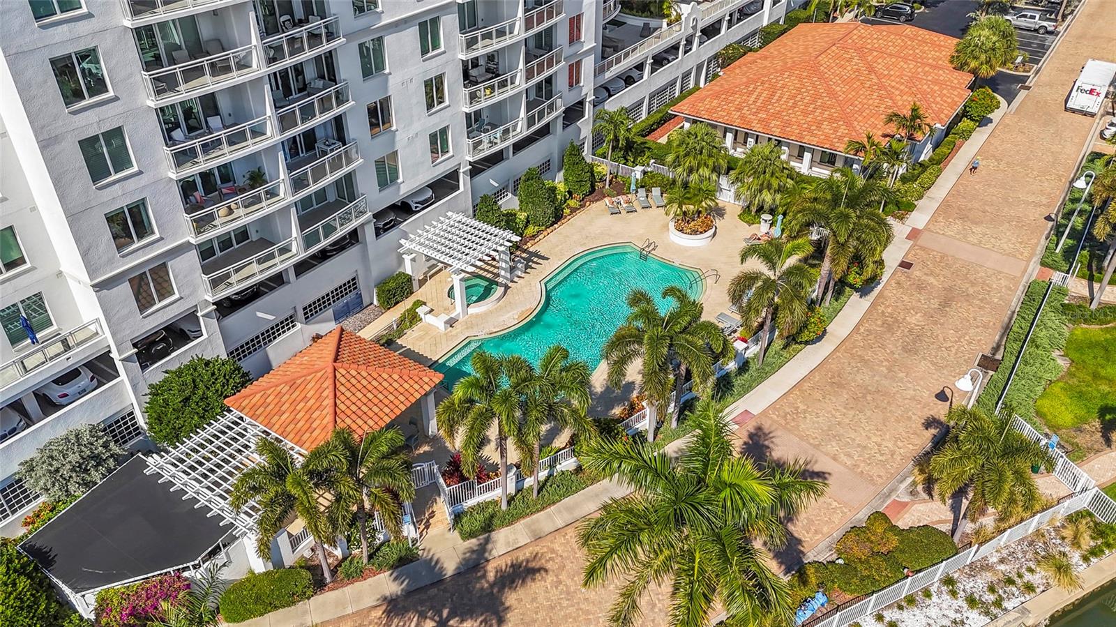 Image 50 of 55 For 1325 Snell Isle Boulevard Ne 110