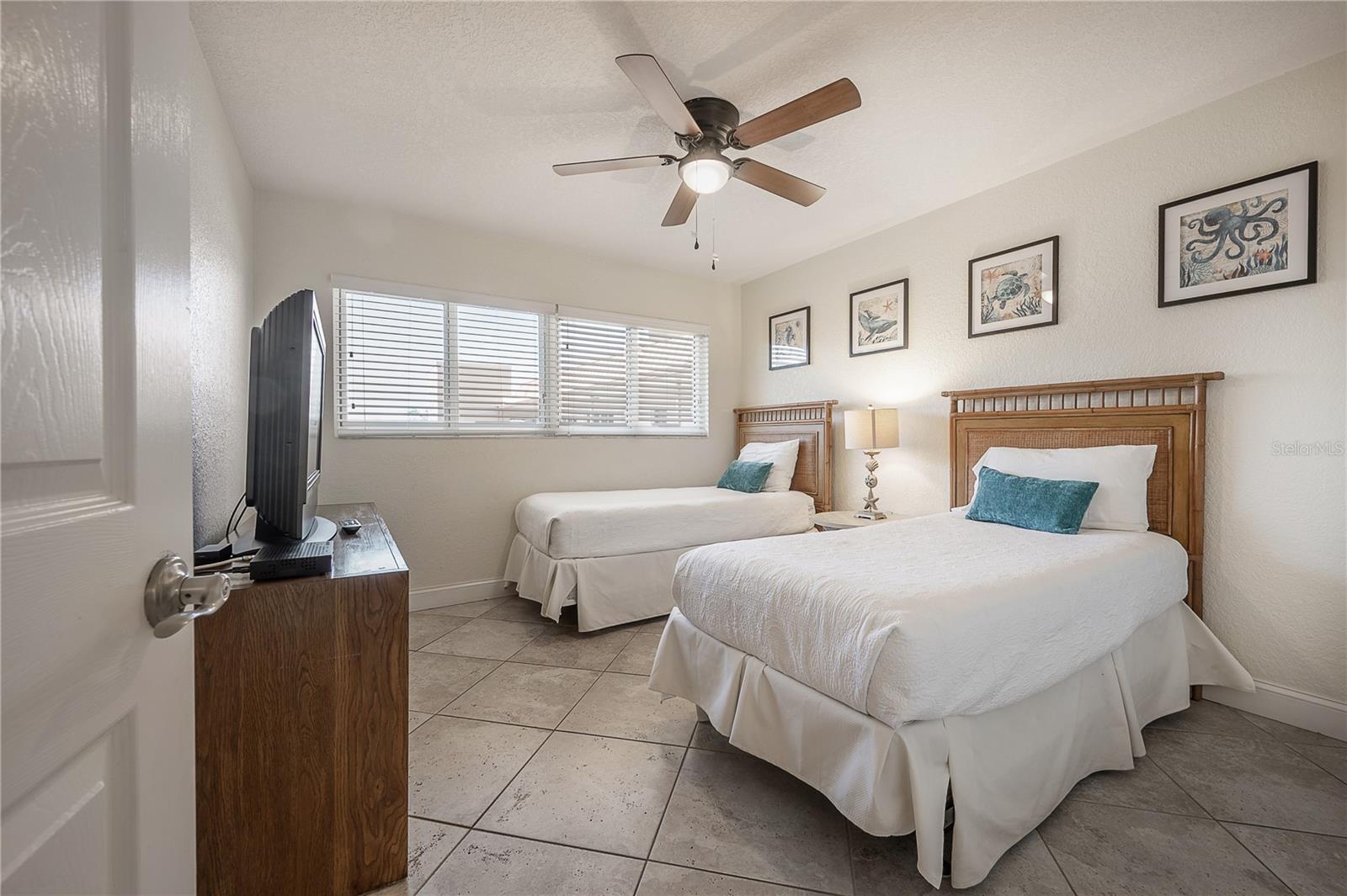 Image 14 of 24 For 10265 Gulf Boulevard A306