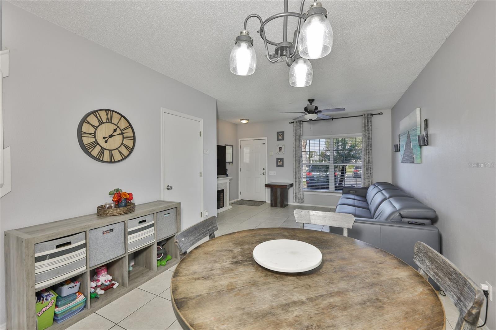 Image 11 of 46 For 477 Countryside Key Boulevard