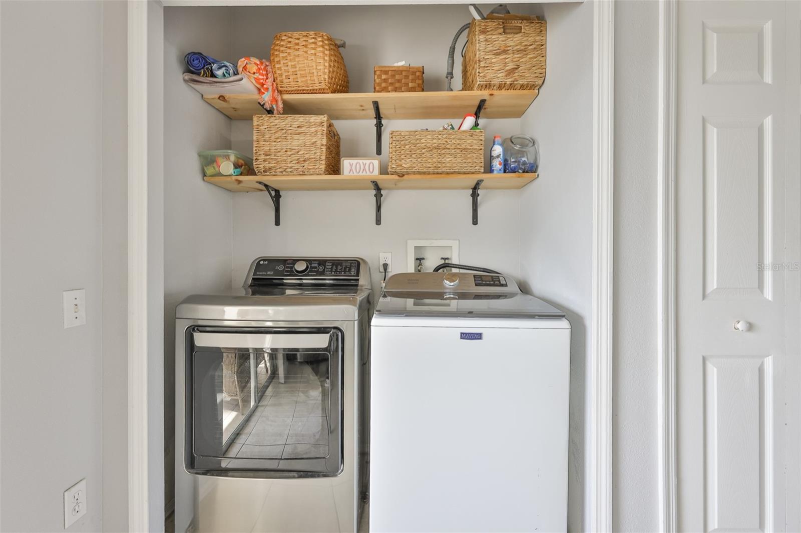 Image 15 of 46 For 477 Countryside Key Boulevard