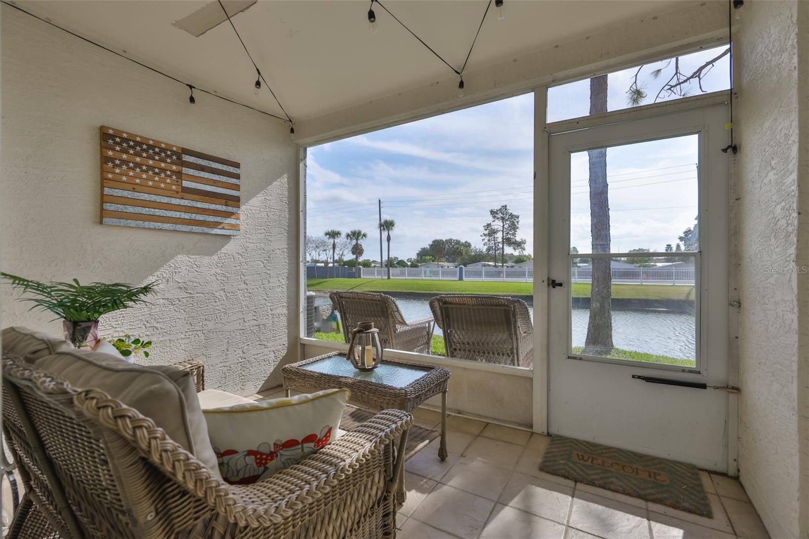 Image 18 of 46 For 477 Countryside Key Boulevard