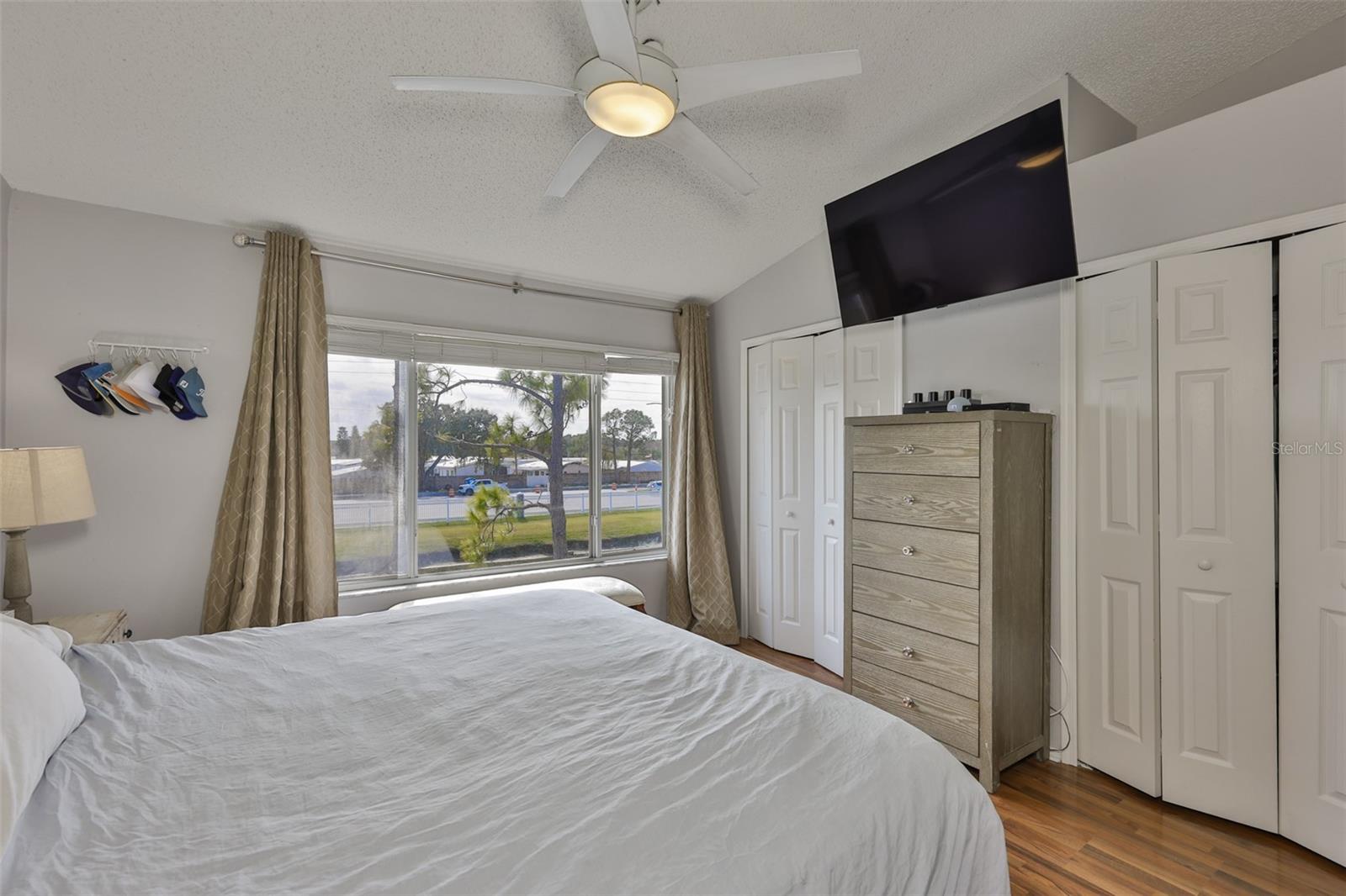 Image 27 of 46 For 477 Countryside Key Boulevard