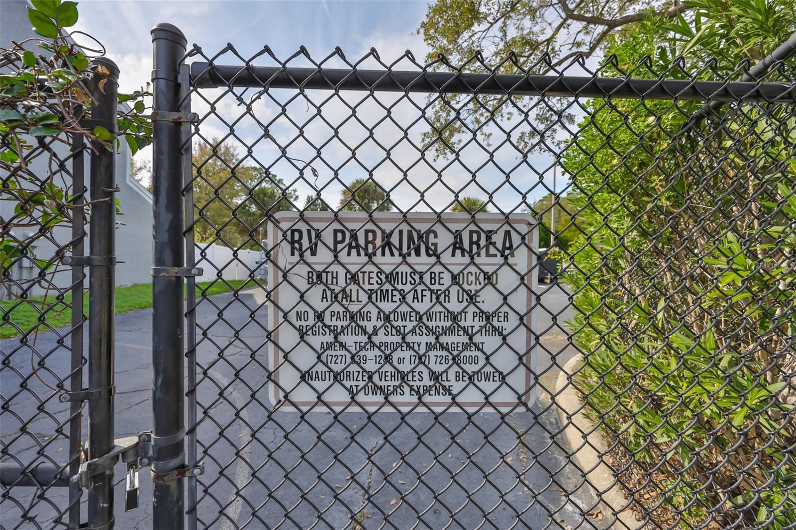 Image 31 of 46 For 477 Countryside Key Boulevard