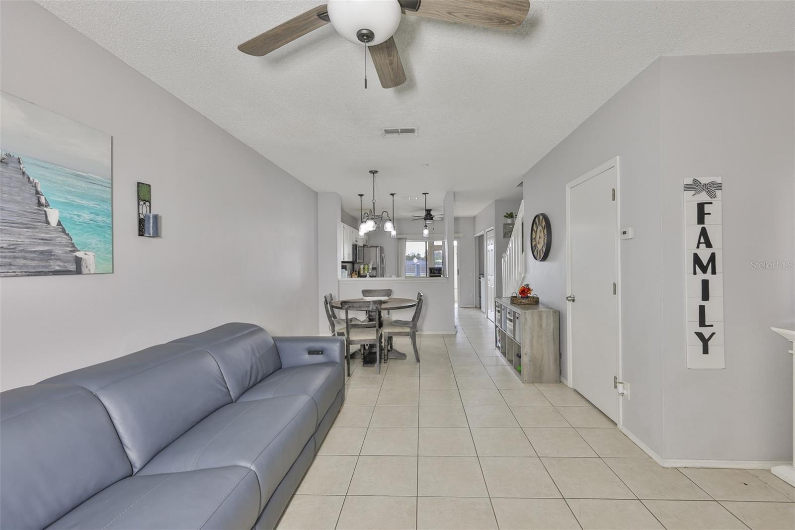 Image 5 of 46 For 477 Countryside Key Boulevard