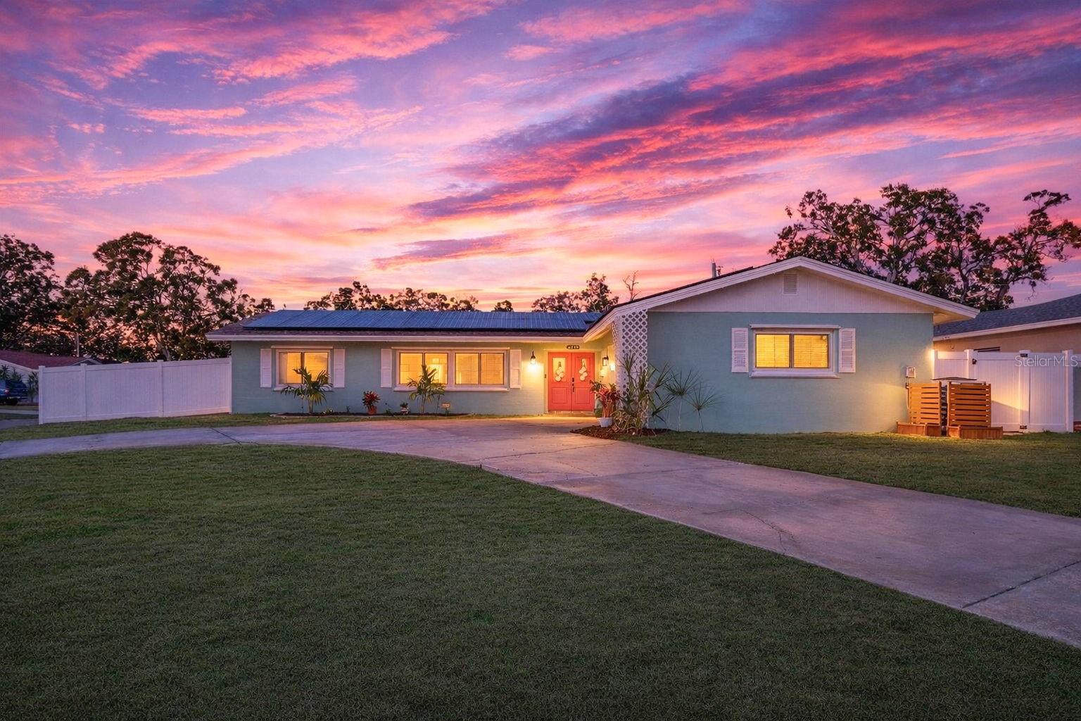 Details for 6489 28th Avenue N, ST PETERSBURG, FL 33710