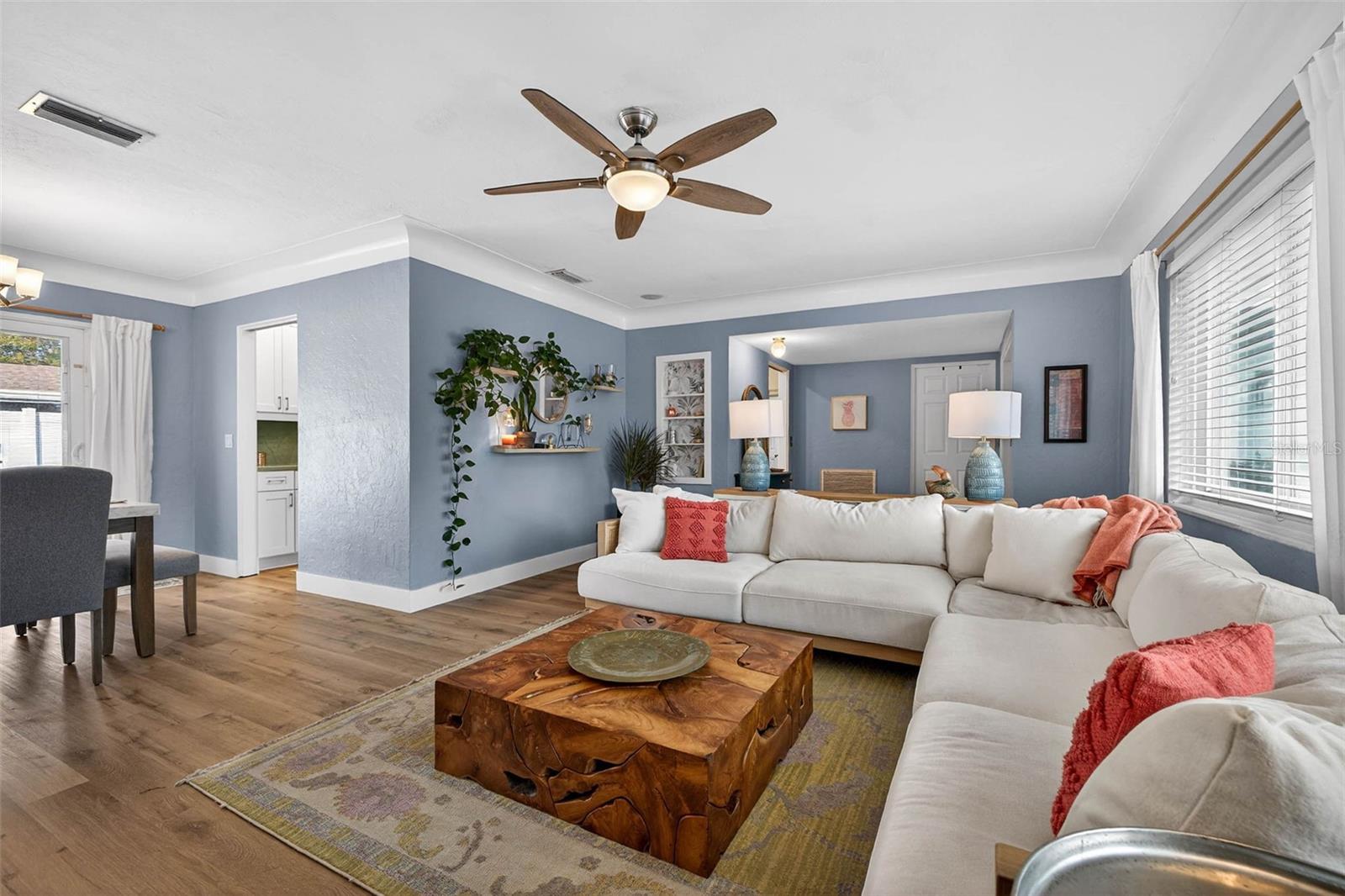 Image 11 of 45 For 6489 28th Avenue N