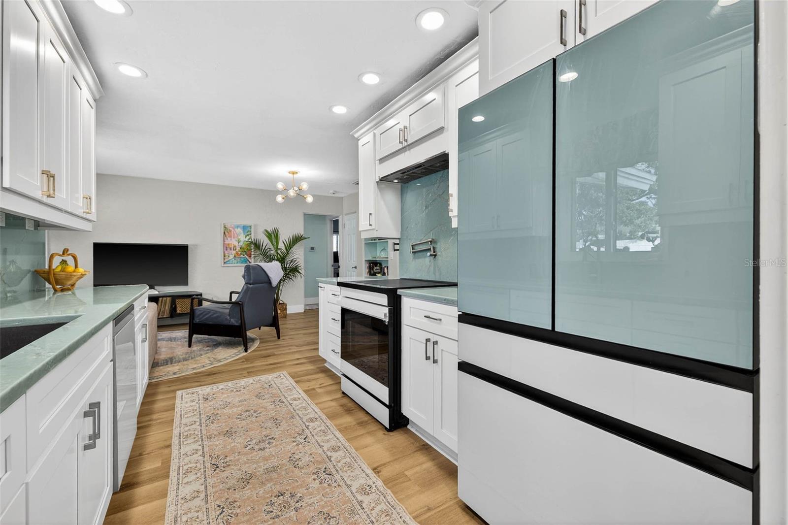 Image 22 of 45 For 6489 28th Avenue N