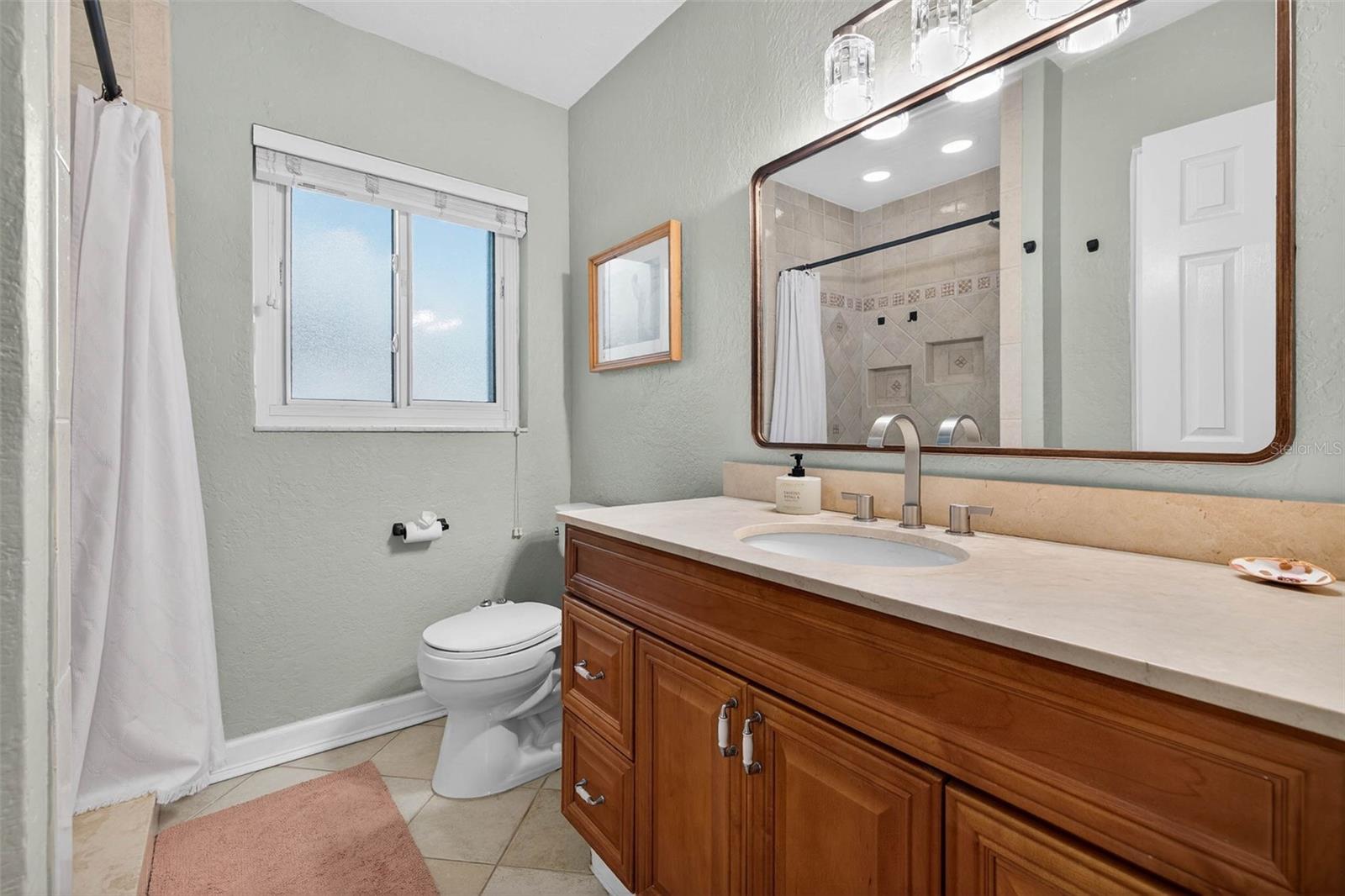 Image 28 of 45 For 6489 28th Avenue N