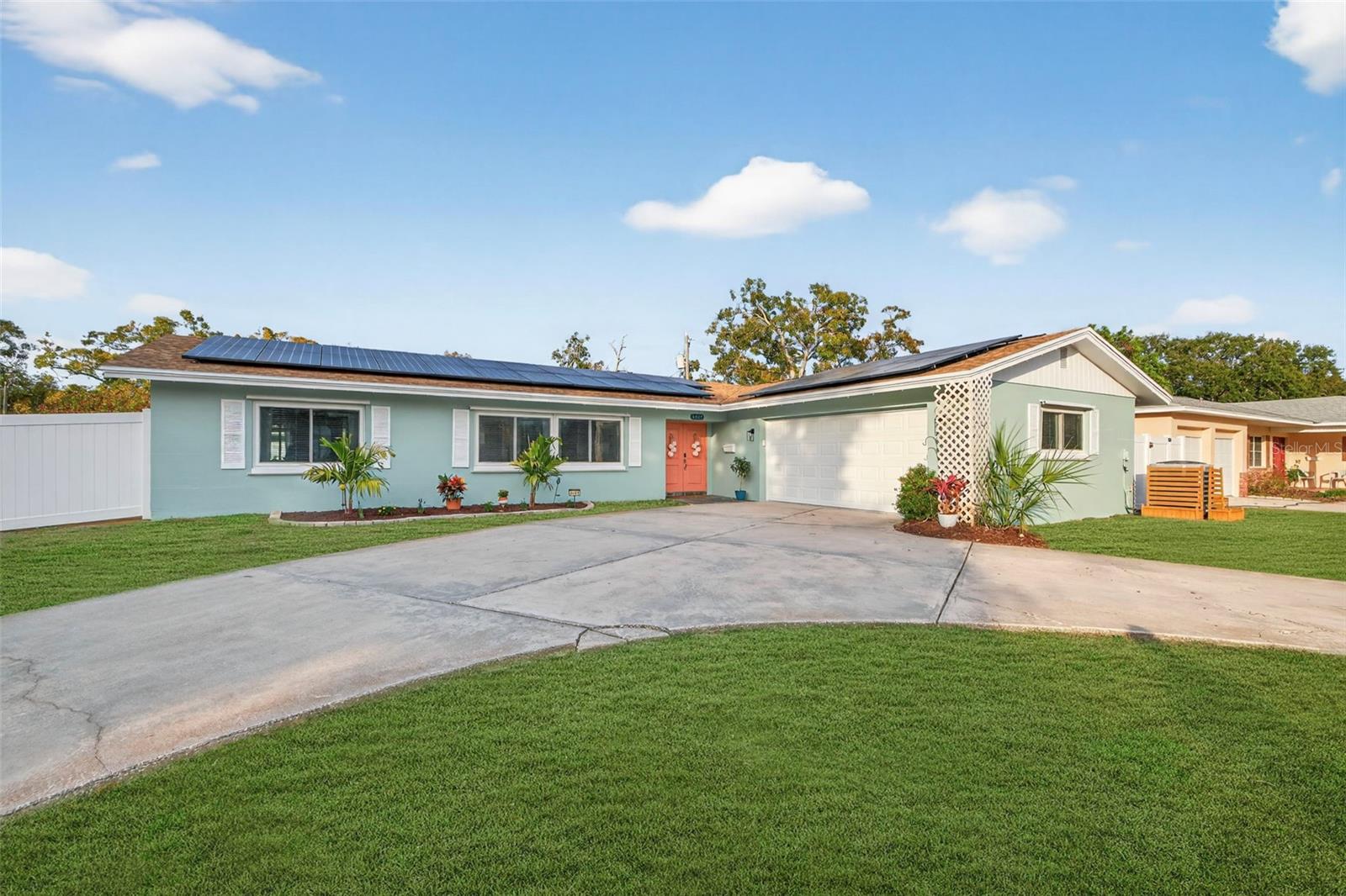 Image 3 of 45 For 6489 28th Avenue N