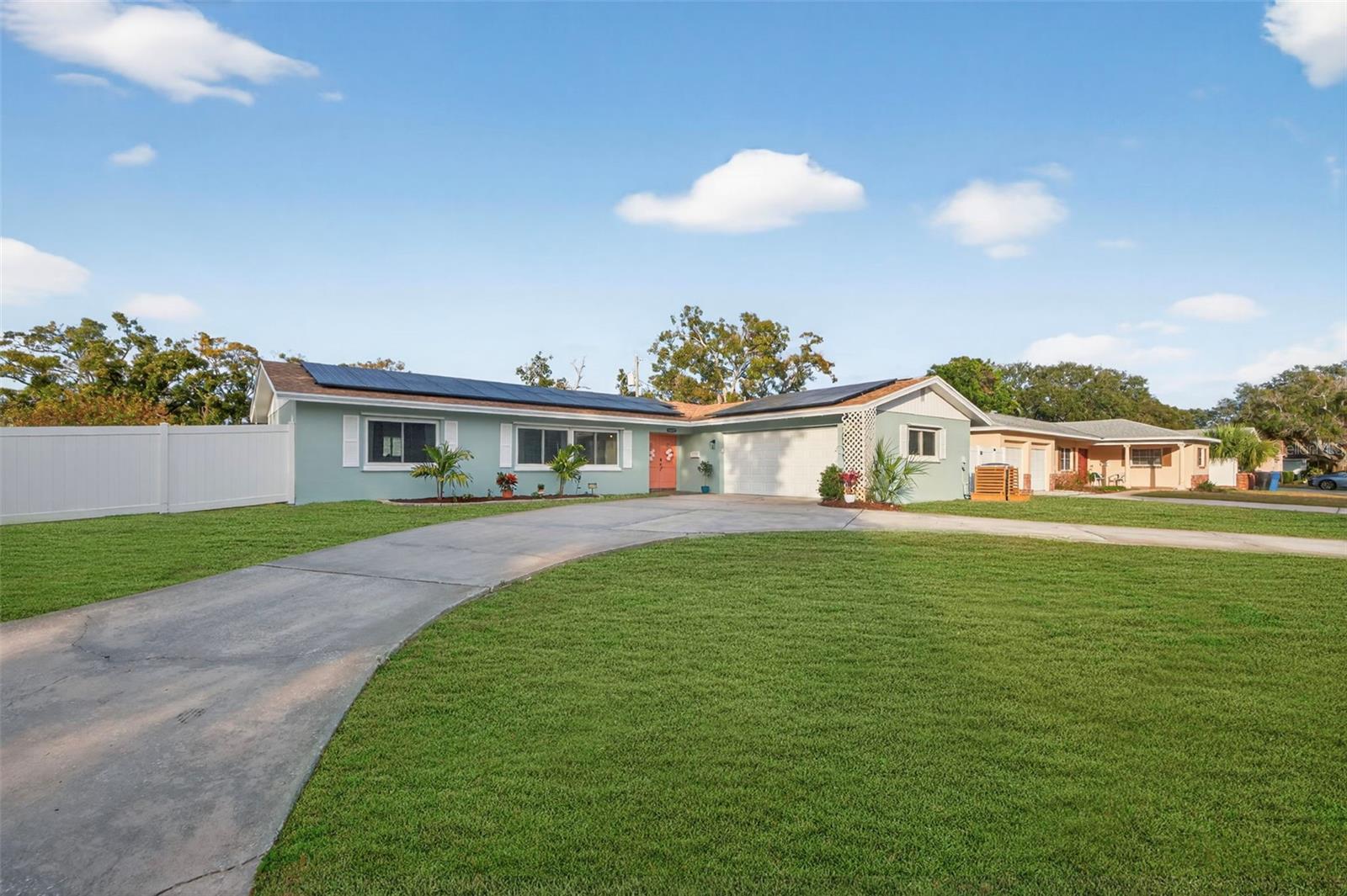 Image 5 of 45 For 6489 28th Avenue N