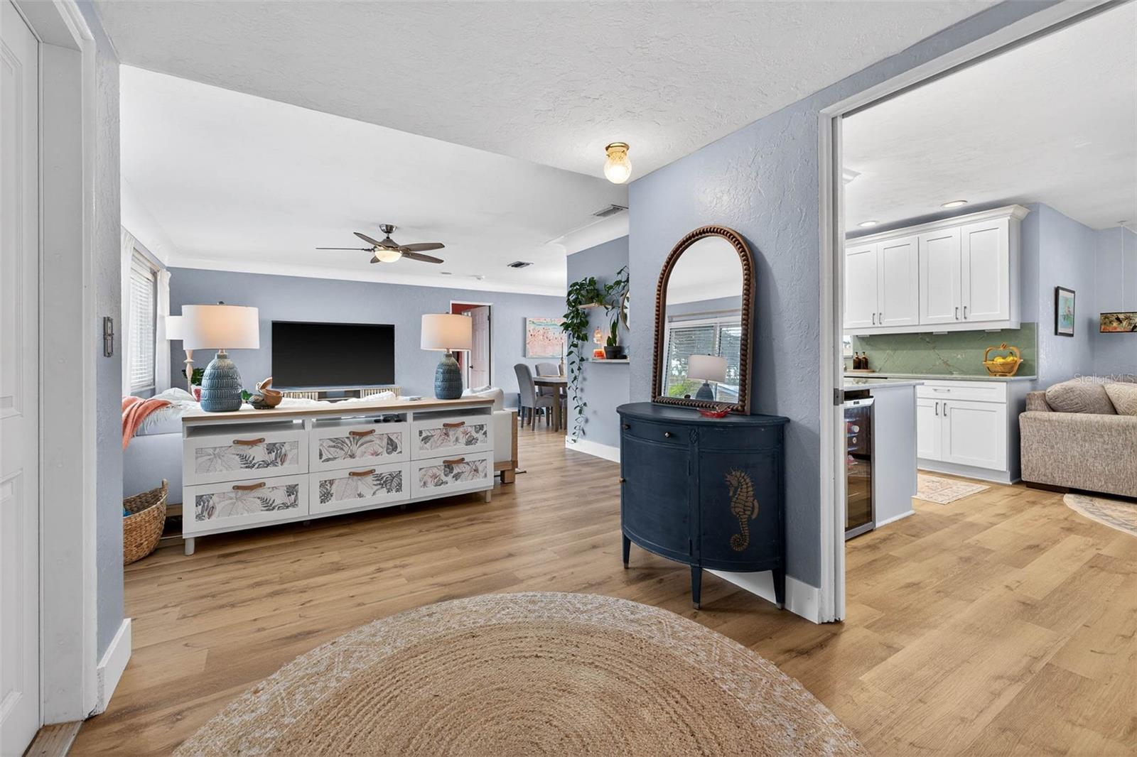 Image 8 of 45 For 6489 28th Avenue N