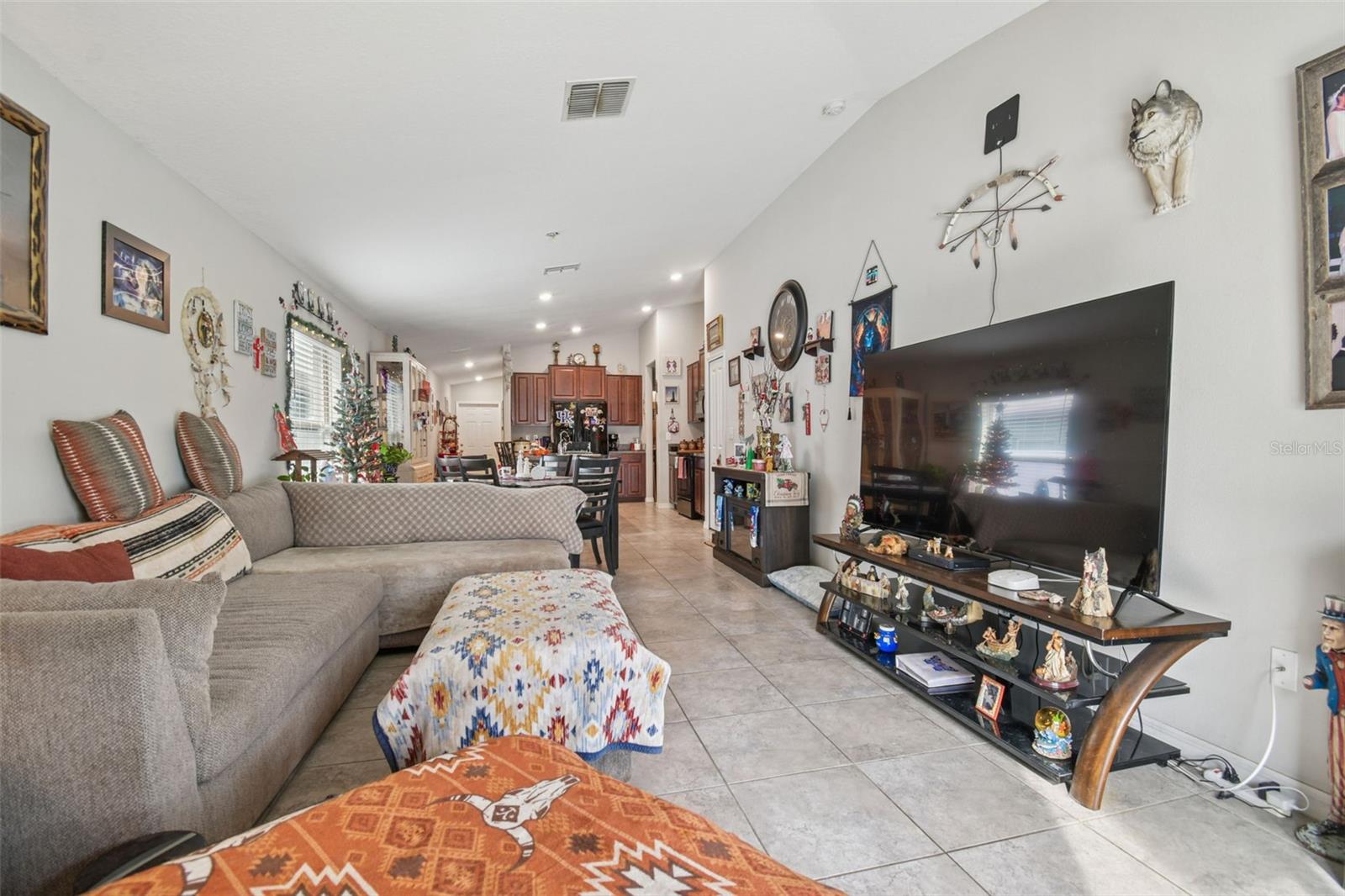 Listing photo id 11 for 10248 Carloway Hills Drive