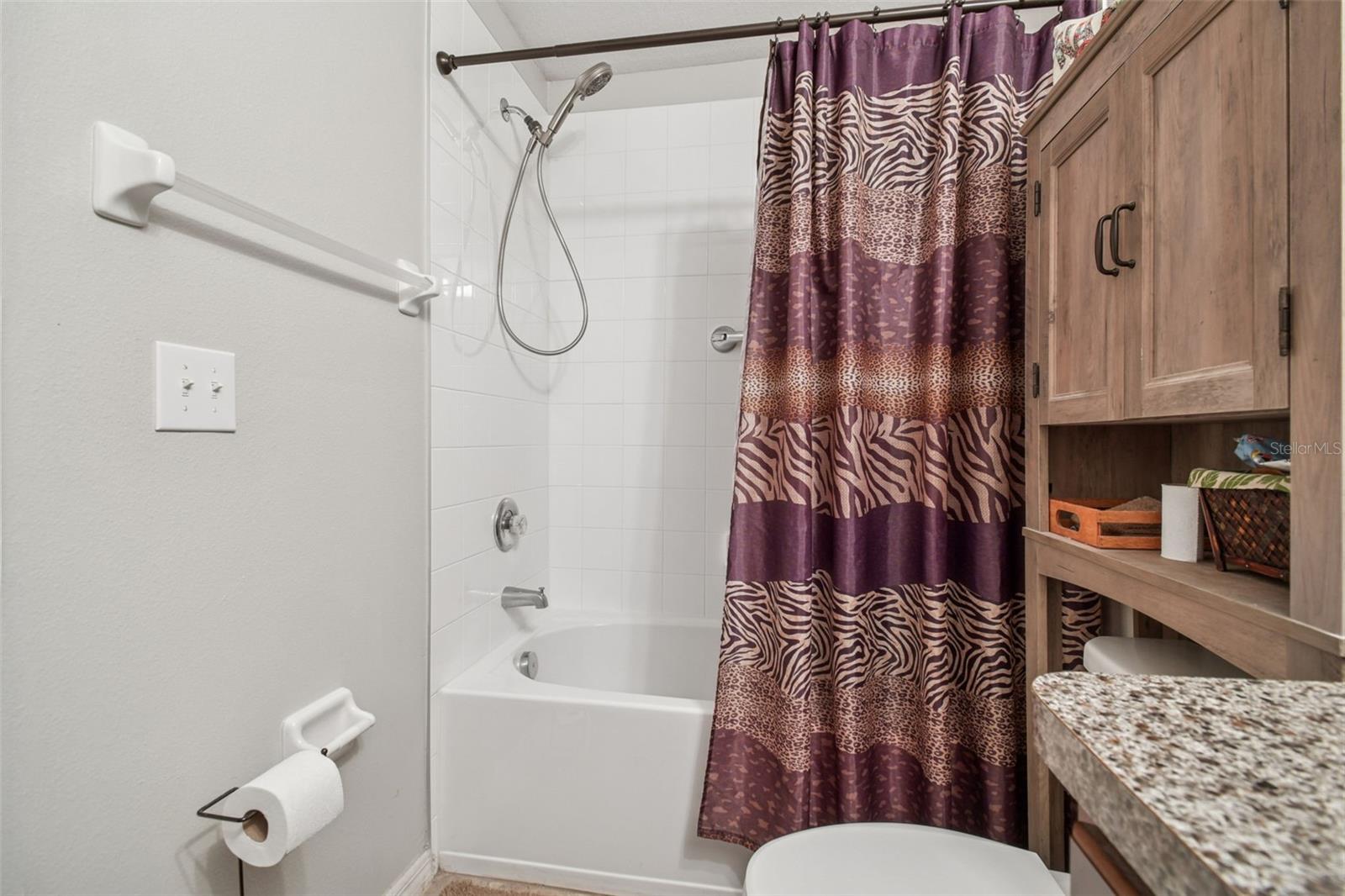 Listing photo id 19 for 10248 Carloway Hills Drive