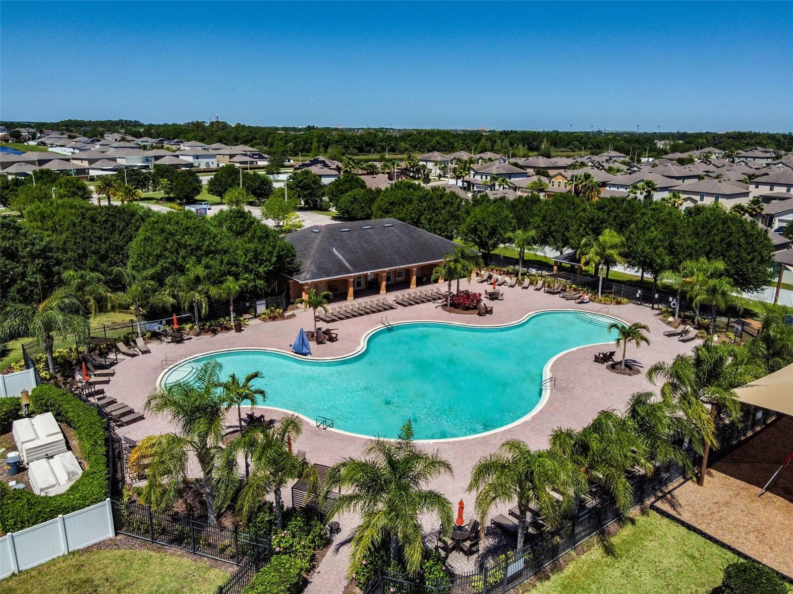 Listing photo id 37 for 10248 Carloway Hills Drive