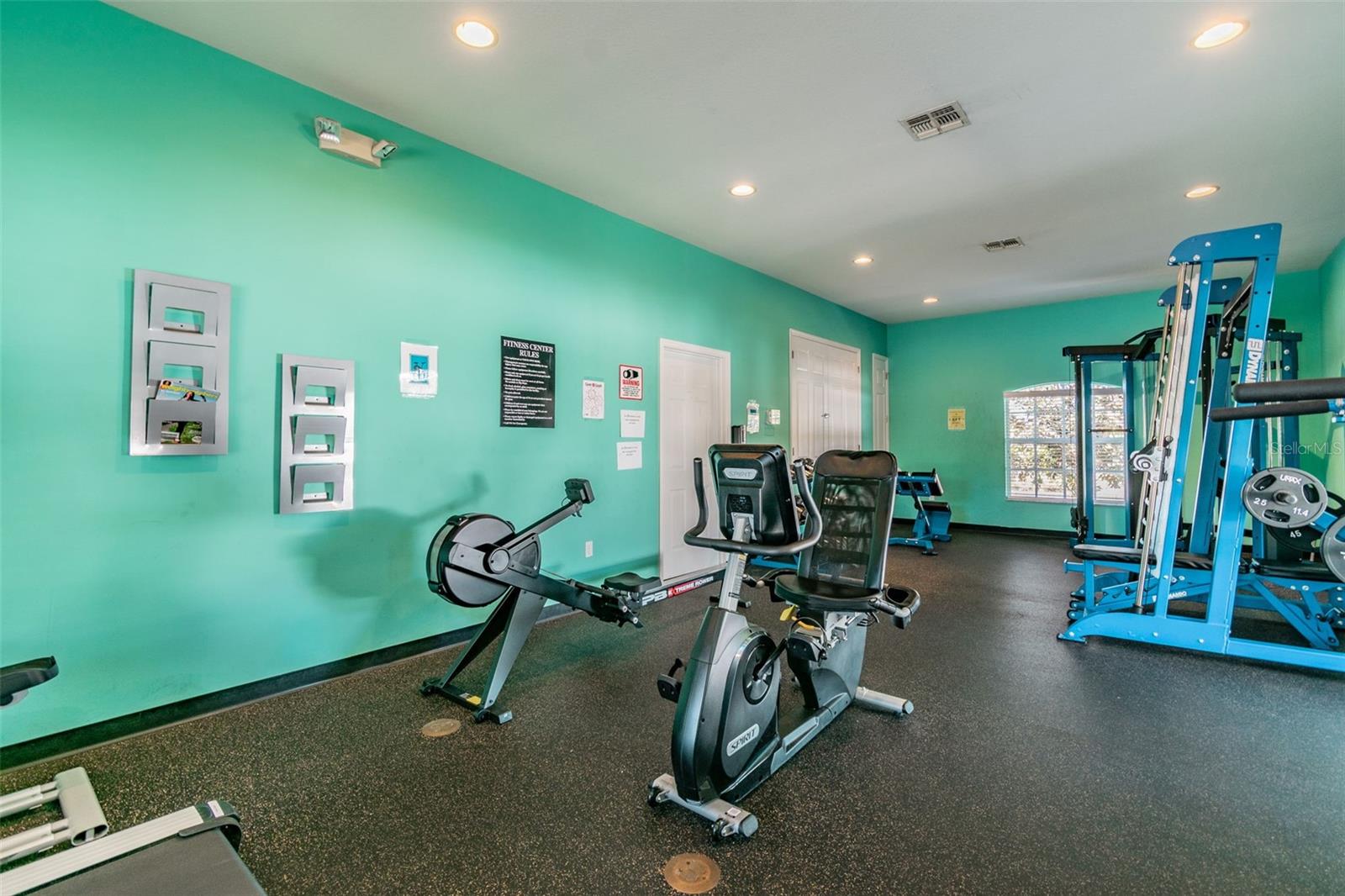 Listing photo id 41 for 10248 Carloway Hills Drive