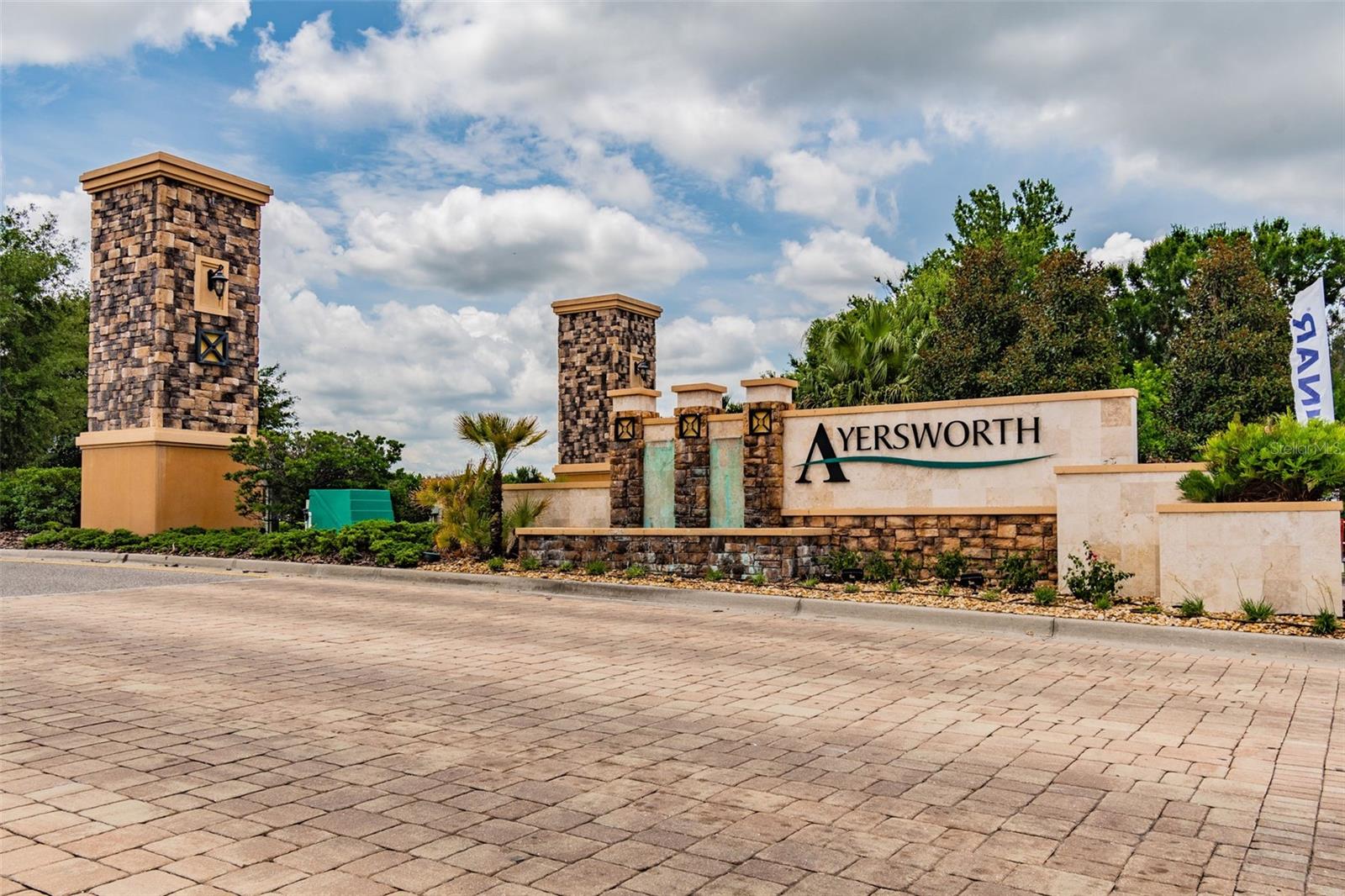 Listing photo id 54 for 10248 Carloway Hills Drive