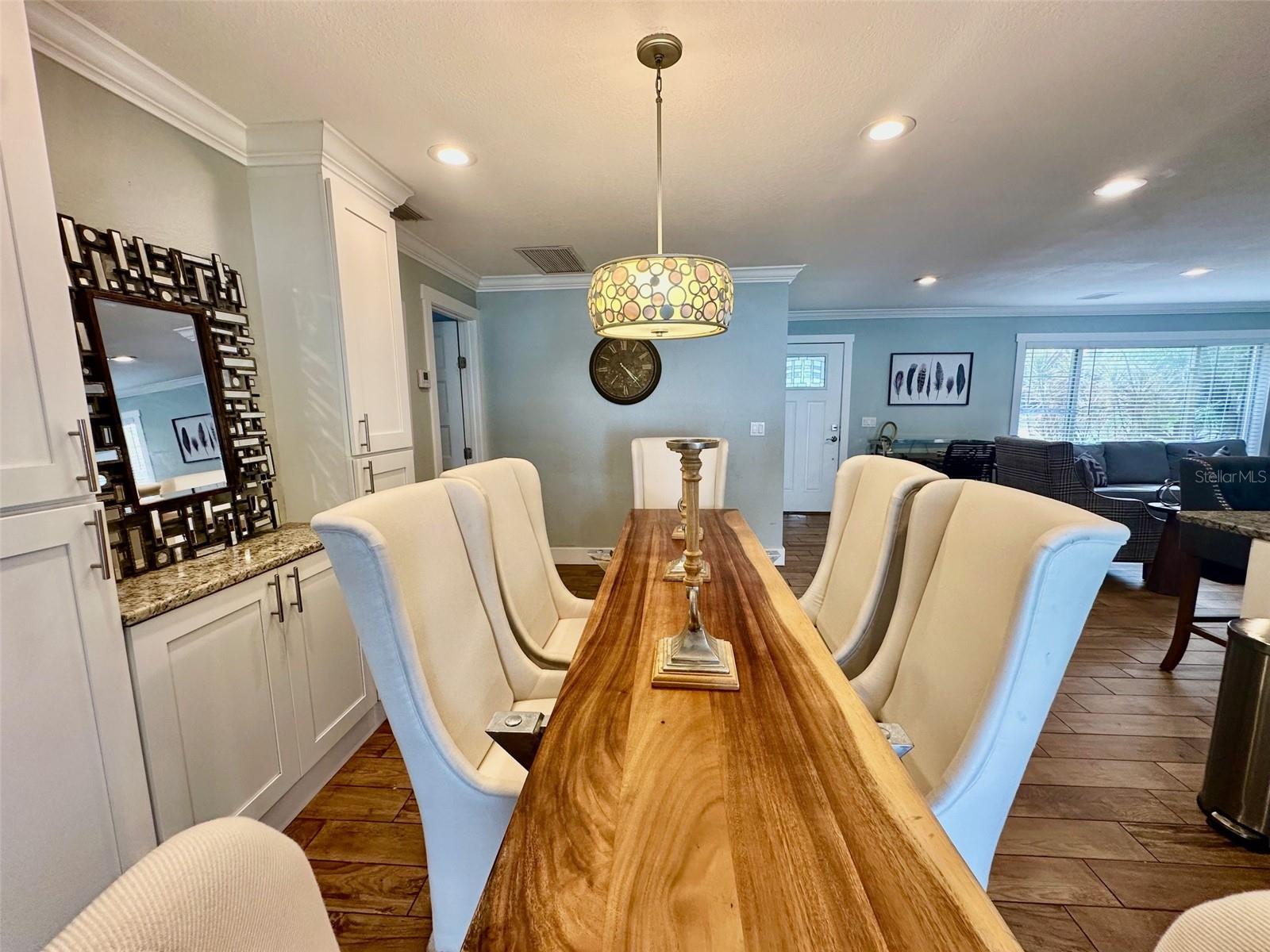 Image 10 of 28 For 3142 San Mateo Street