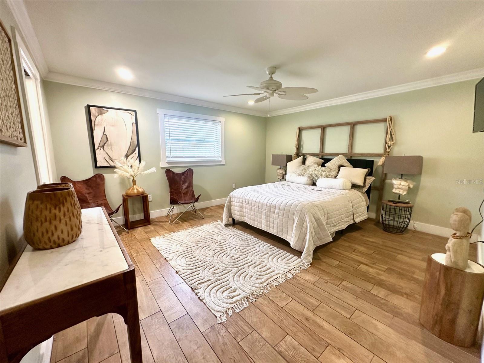 Image 16 of 28 For 3142 San Mateo Street